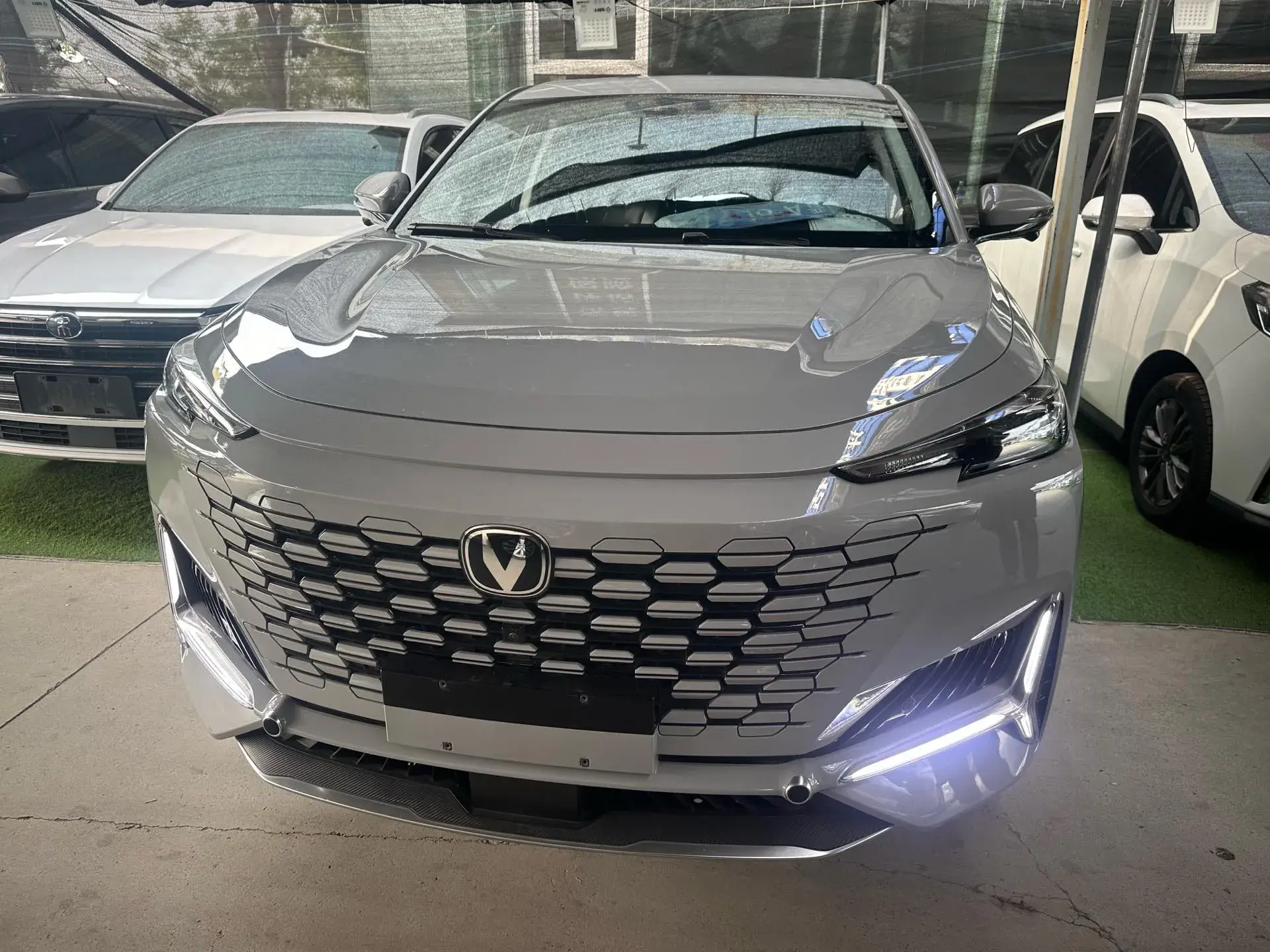 2023 CHANGAN UNI-K thumbnail 2