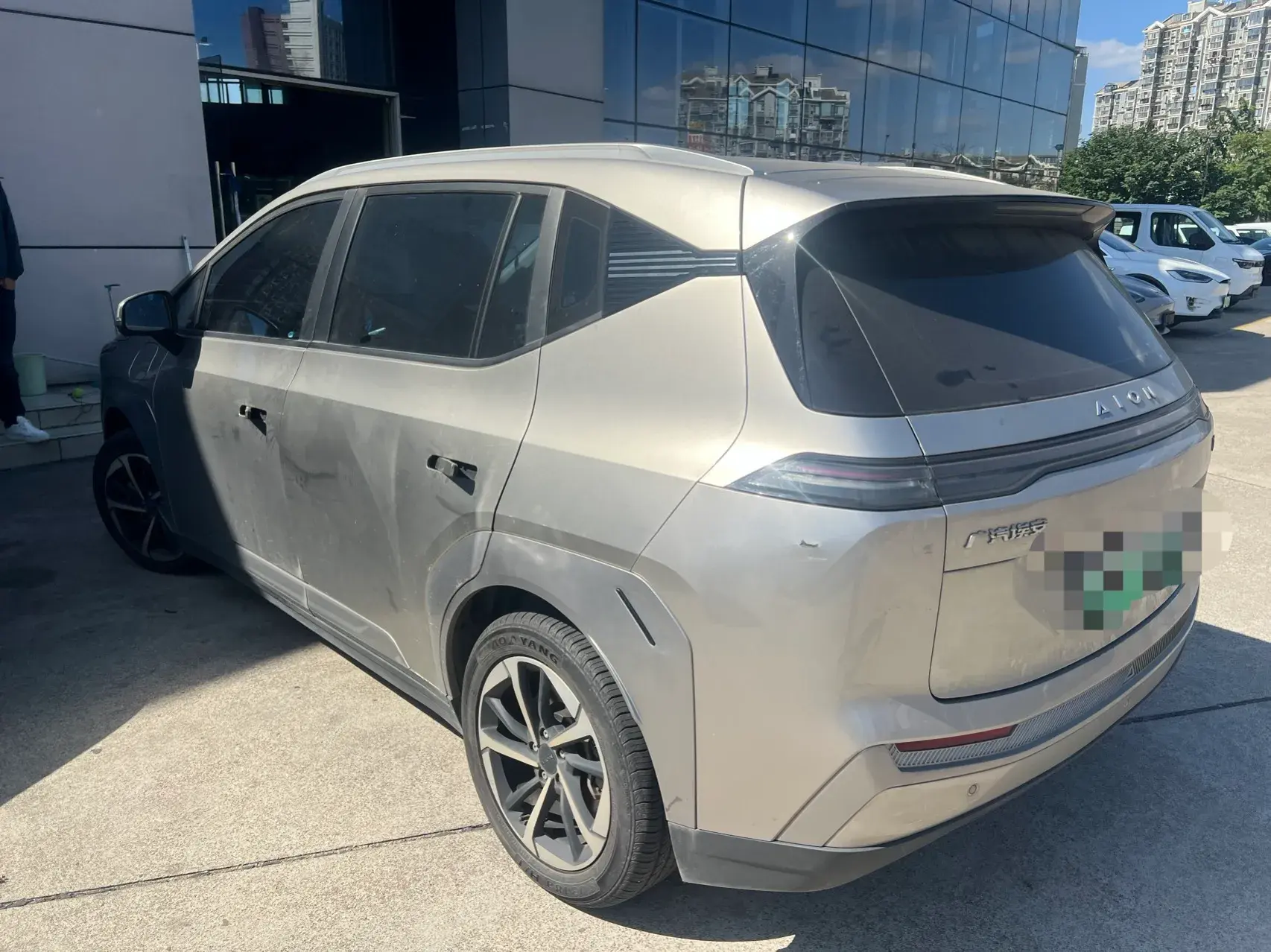 2023 AION Y thumbnail 4