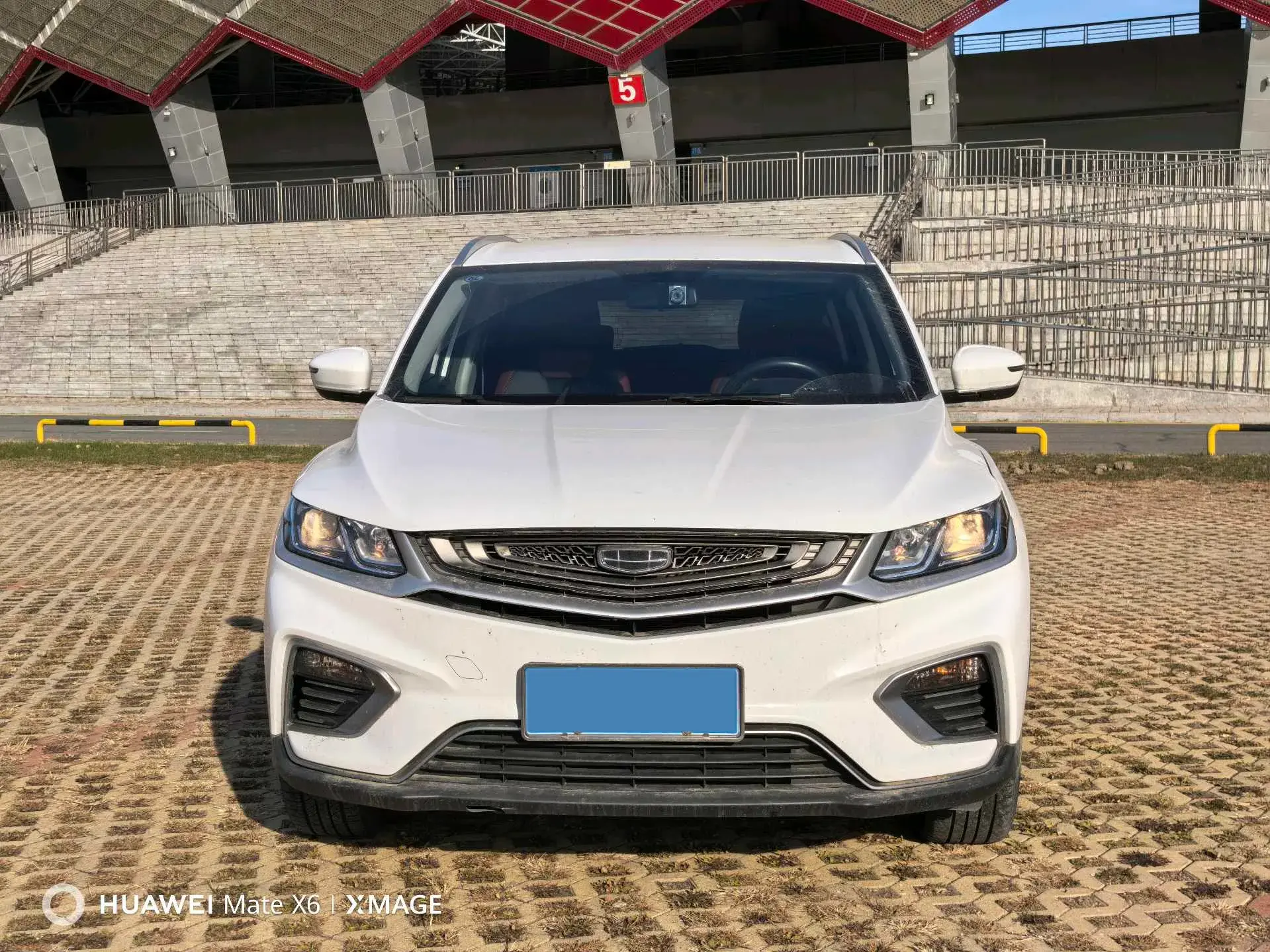 2020 GEELY COOLRAY thumbnail 3