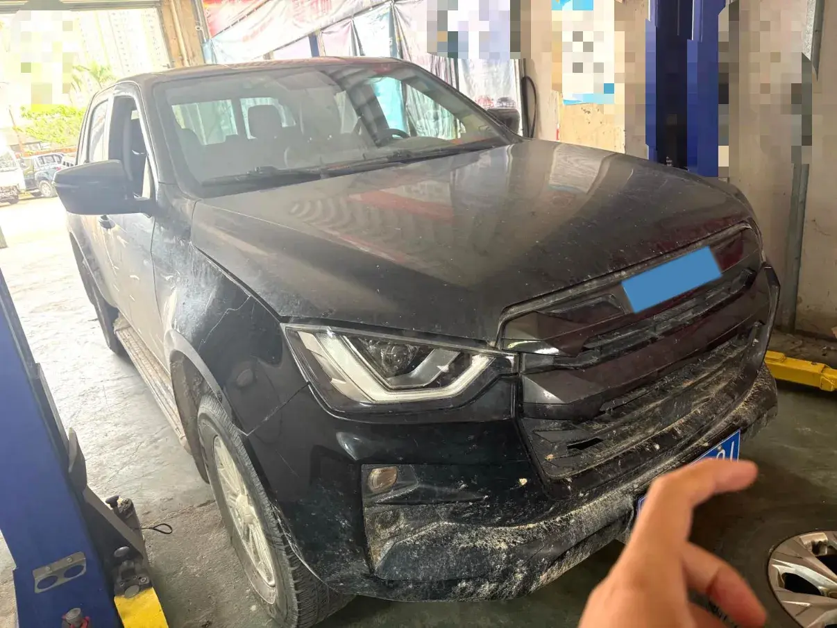 2023 ISUZU D-MAX thumbnail 2