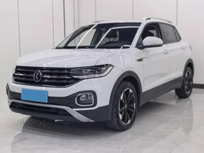 2021 VOLKSWAGEN TACQUA view 1