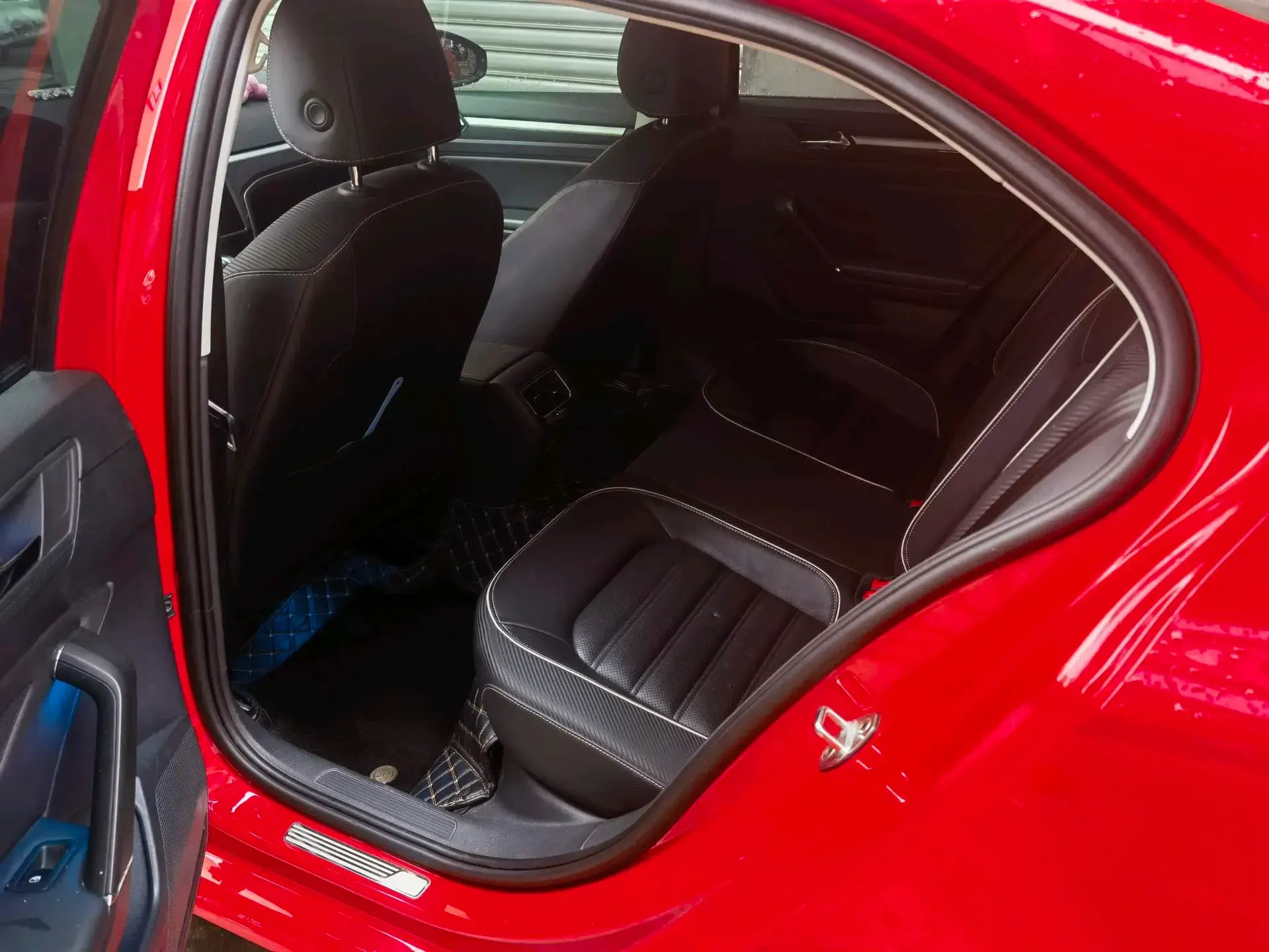 2021 VOLKSWAGEN LAMANDO thumbnail 4