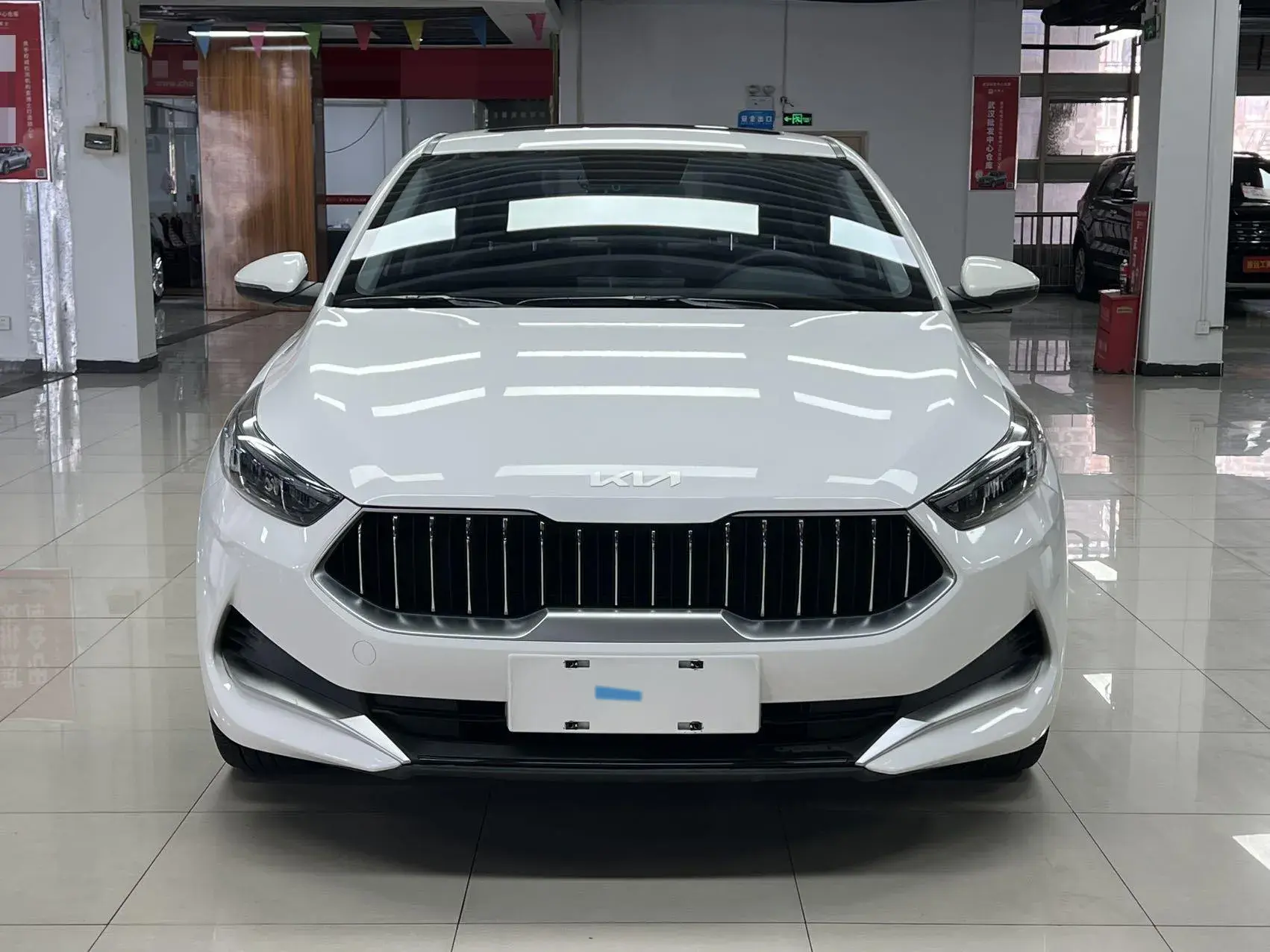 2021 KIA K3 thumbnail 2