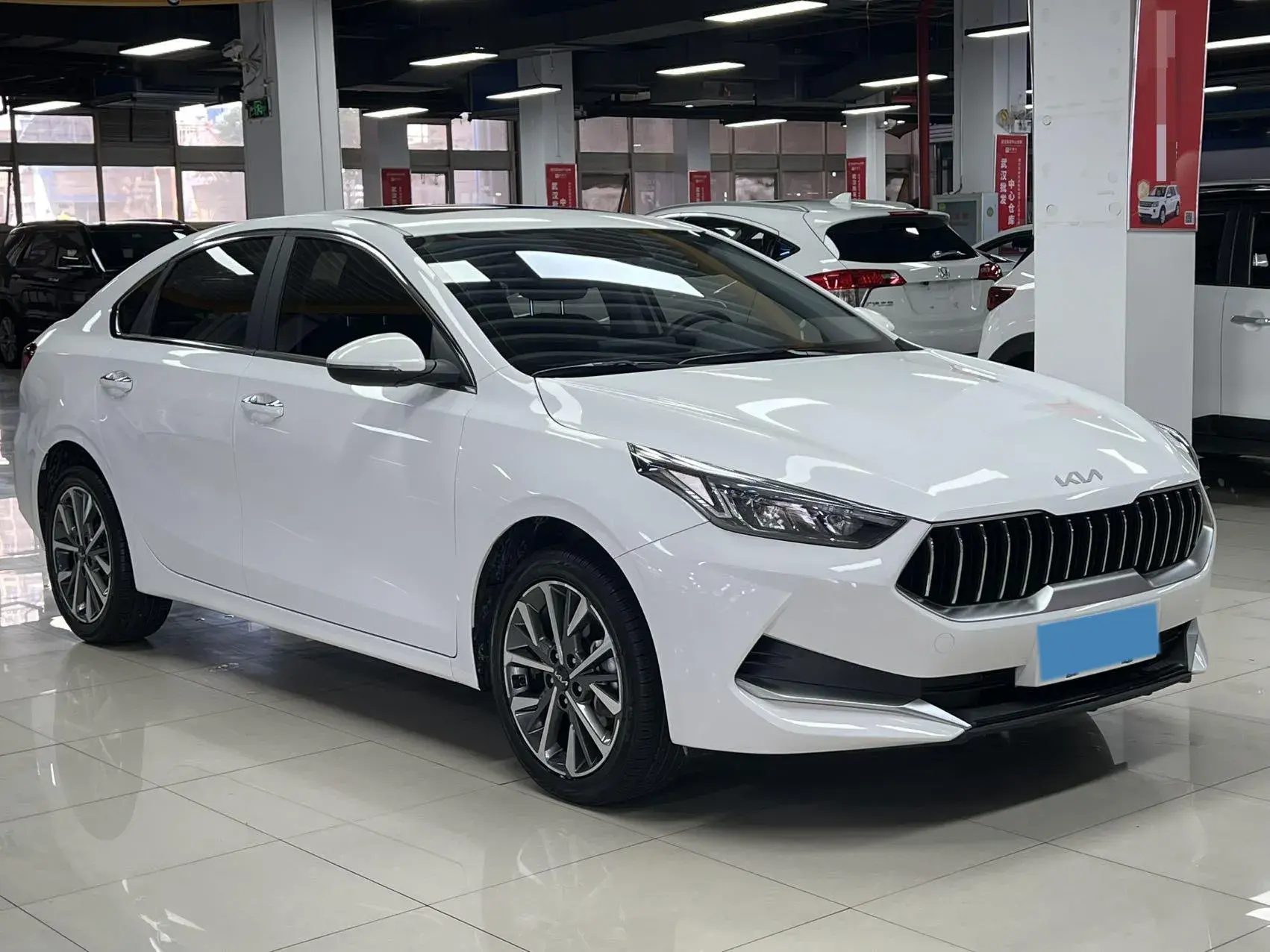 2021 KIA K3 thumbnail 3