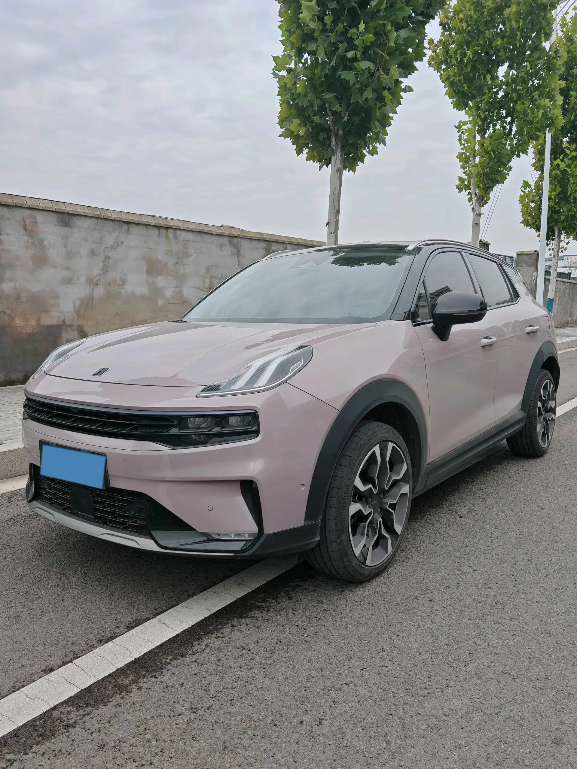 2022 LYNK&CO 06 view 1