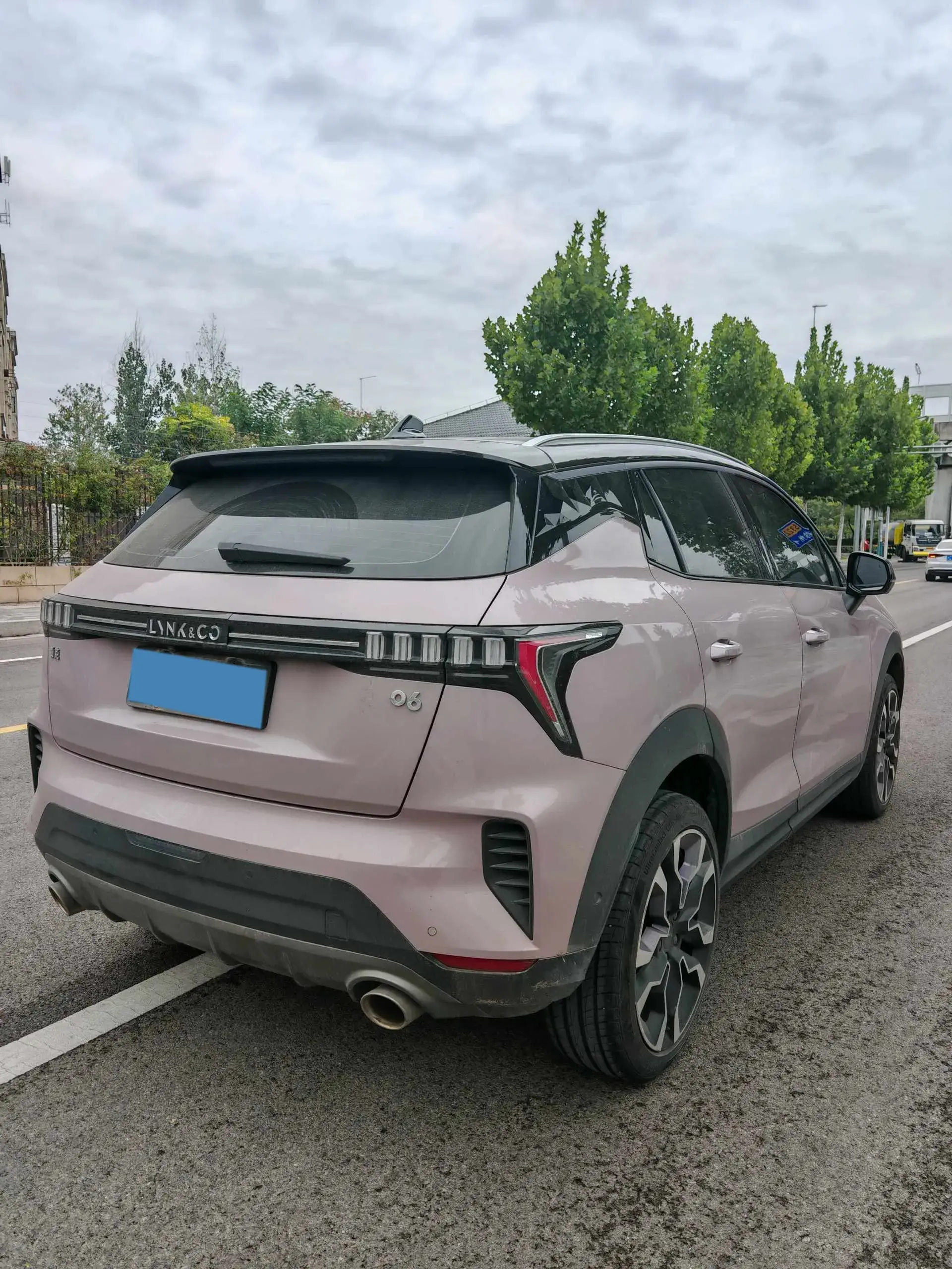 2022 LYNK&CO 06 thumbnail 4