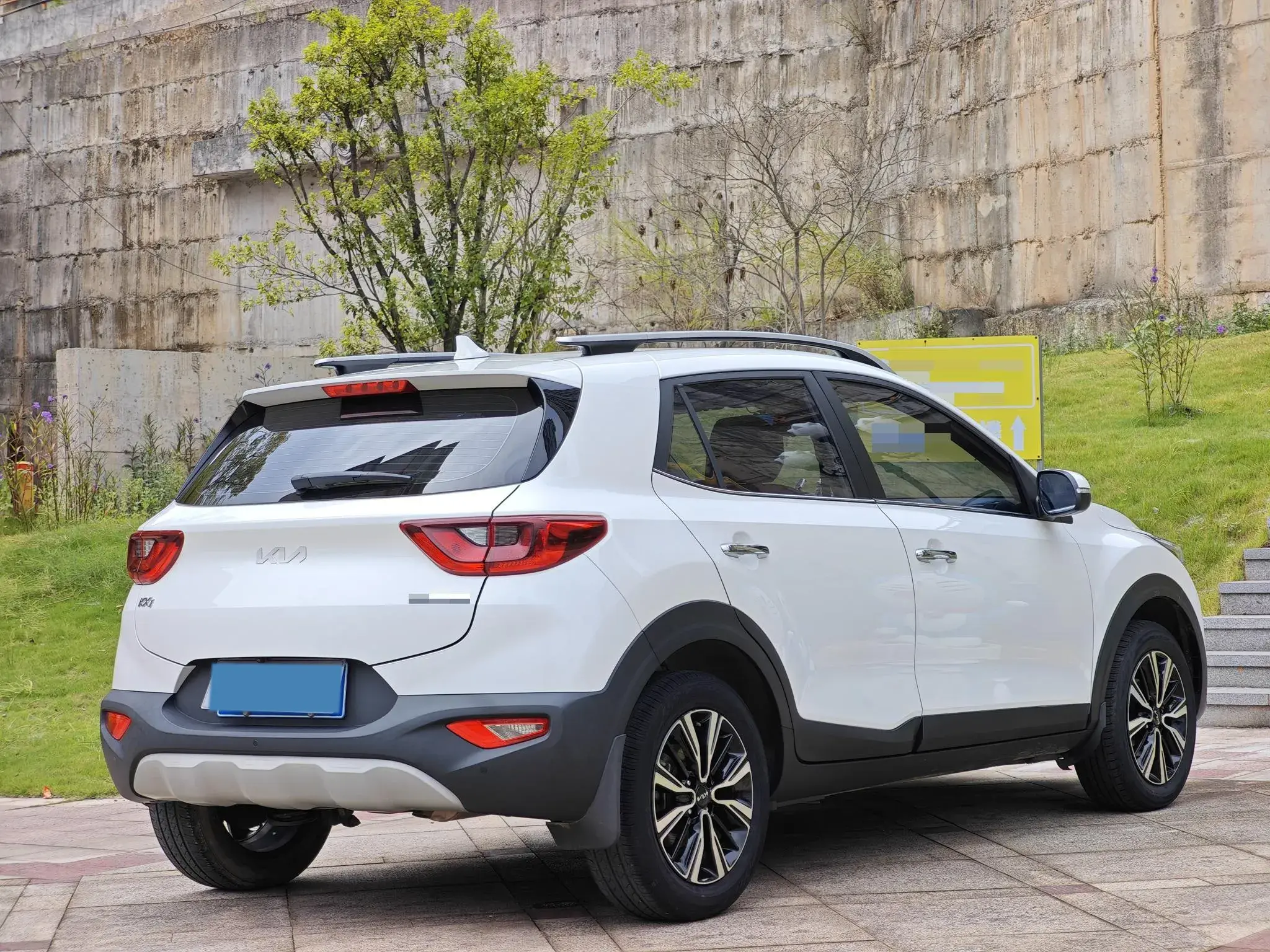 2021 KIA KX1 thumbnail 2