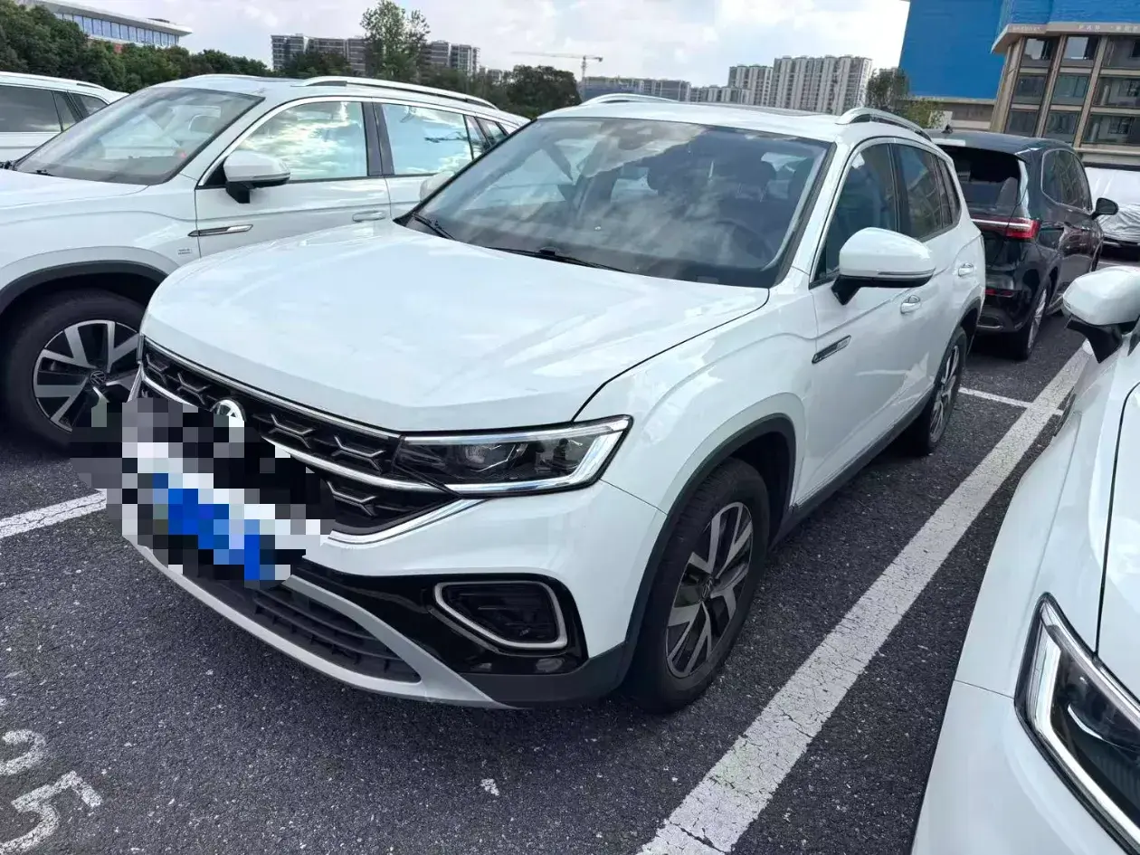 2023 VOLKSWAGEN TAYRON view 1