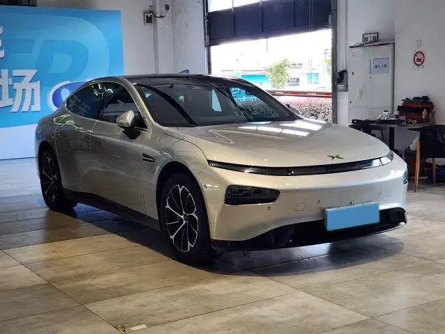 2020 XPENG P7 thumbnail 3