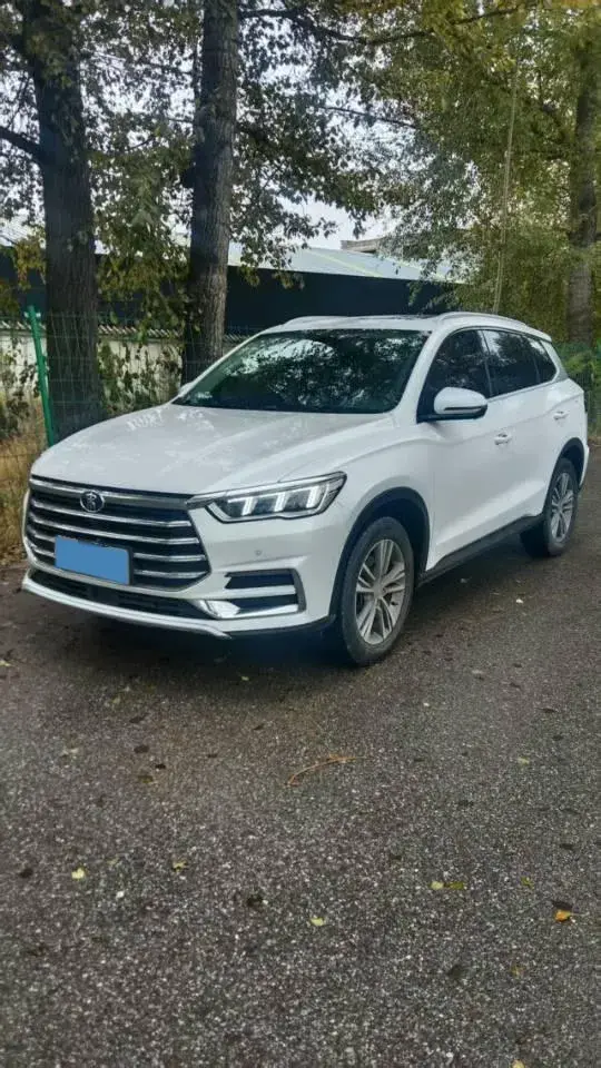 2019 BYD SONG view 1