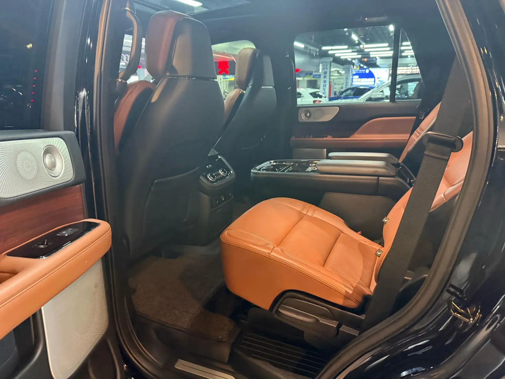 2020 LINCOLN NAVIGATOR thumbnail 4