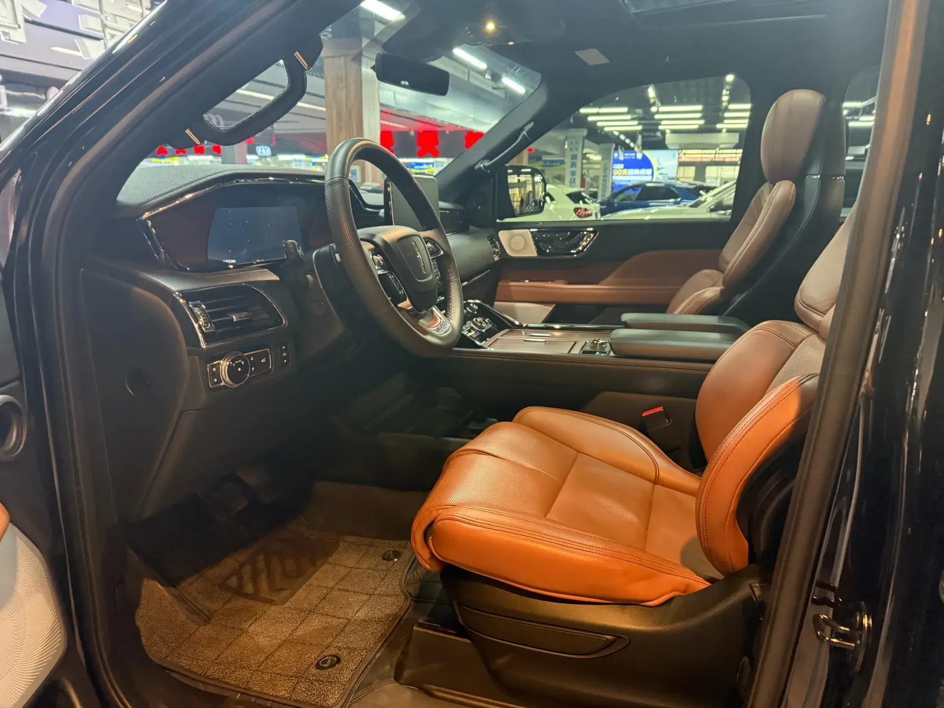 2020 LINCOLN NAVIGATOR thumbnail 3