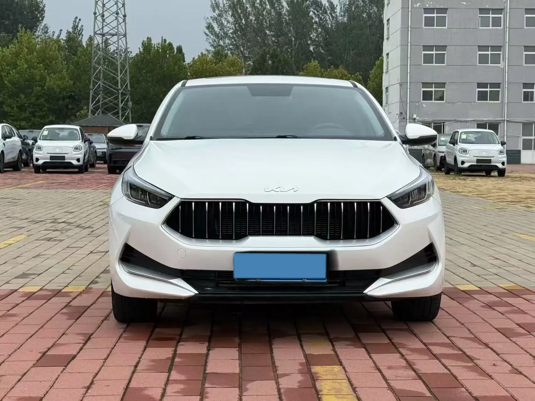 2021 KIA K3 thumbnail 3