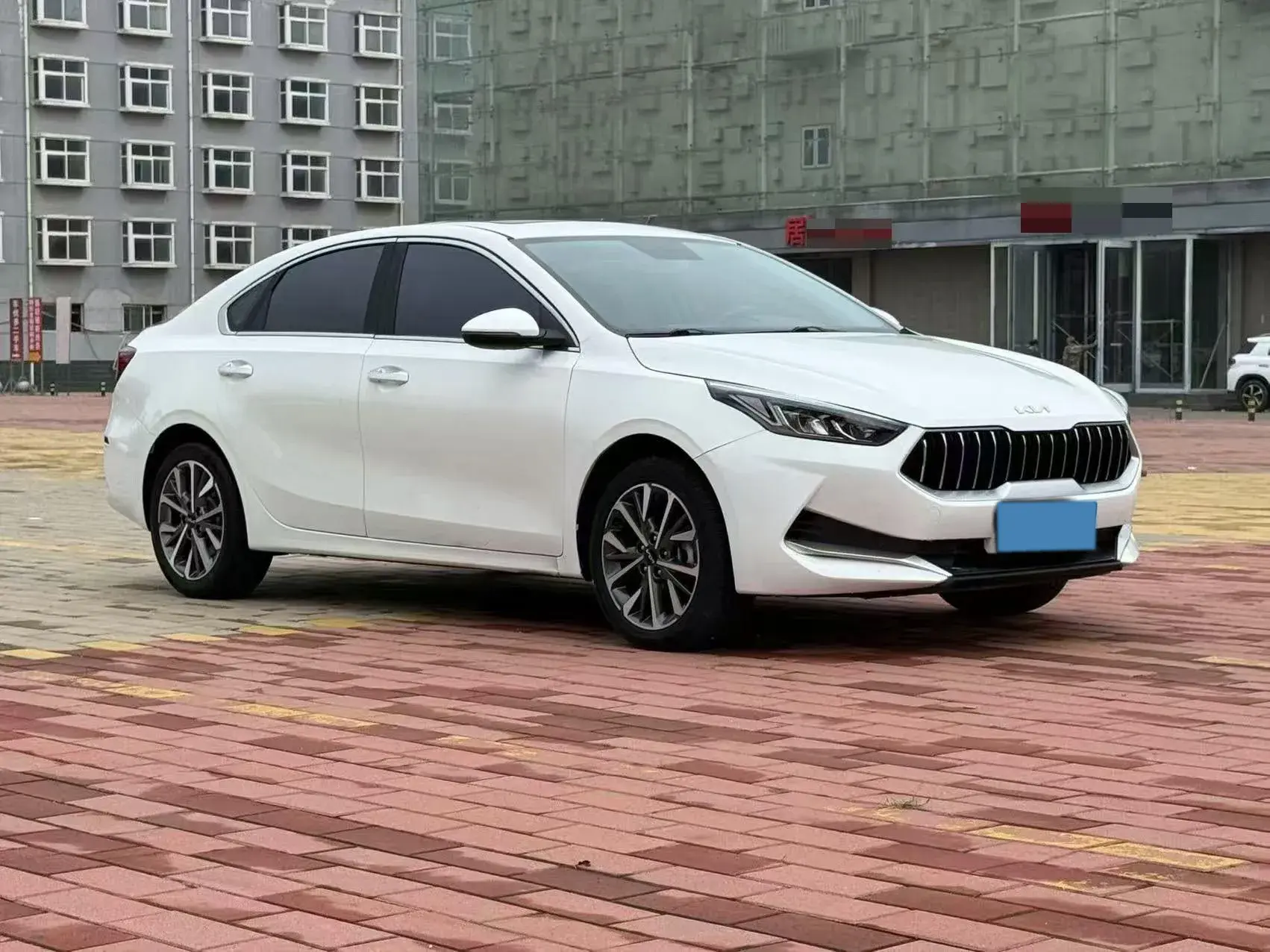 2021 KIA K3 thumbnail 2