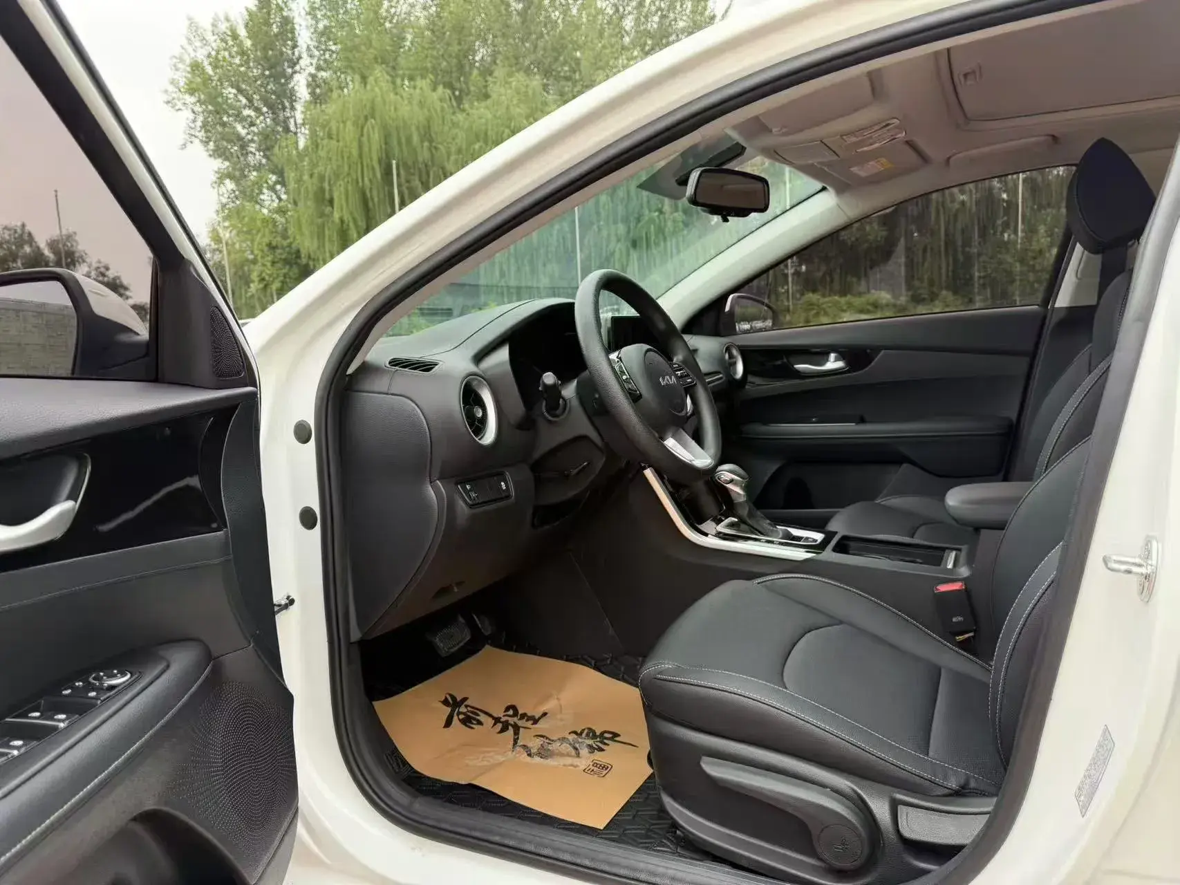 2021 KIA K3 thumbnail 4