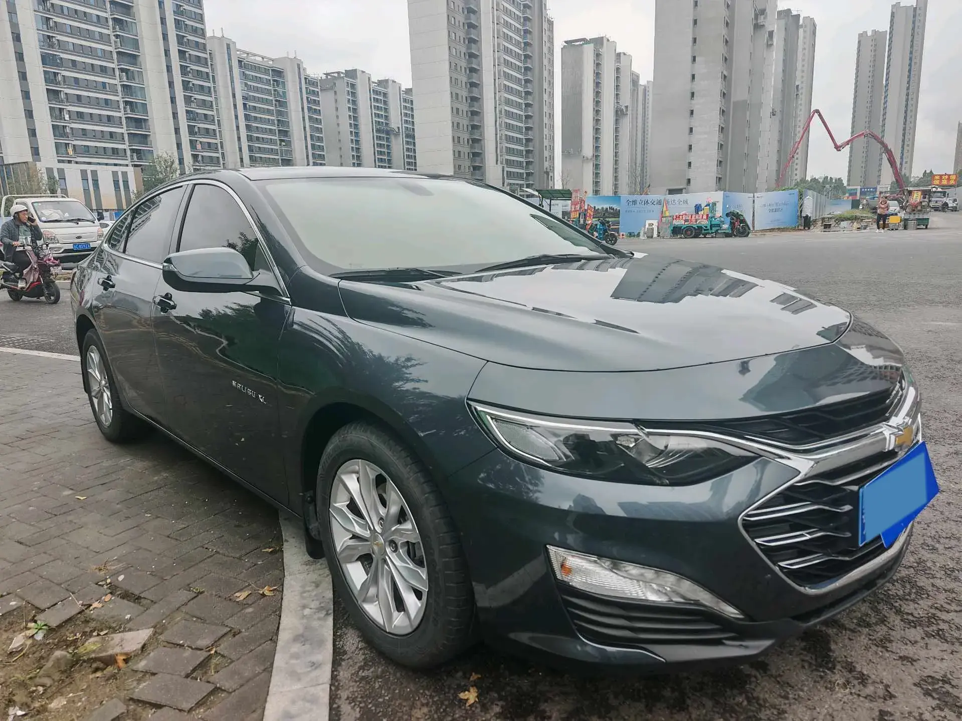 2022 CHEVROLET MALIBU thumbnail 3