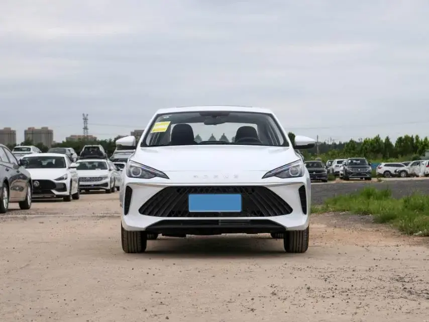 2023 ROEWE I5 thumbnail 2