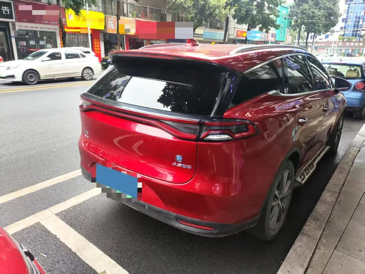 2018 BYD TANG thumbnail 2