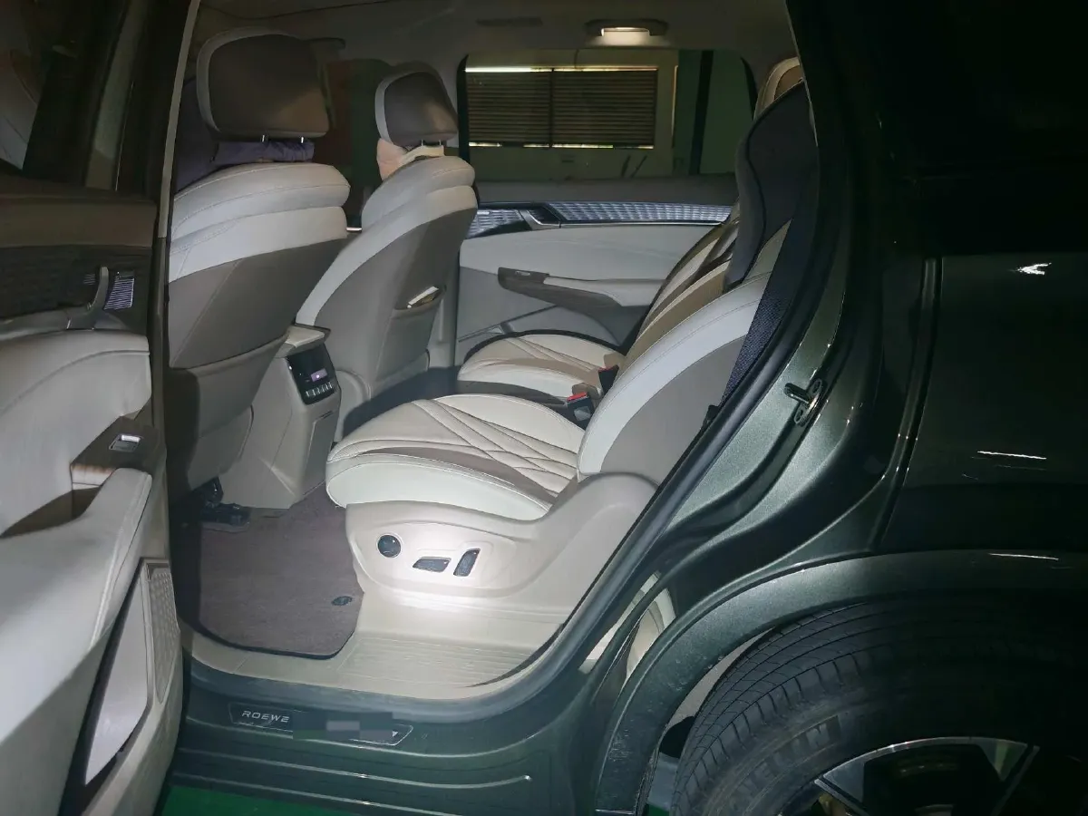 2023 Roewe RX9 2.0T 242HP L4 9AT,autocango,china used car exporter,china ev exporter,chinese used car exporter,chinese used ev exporter