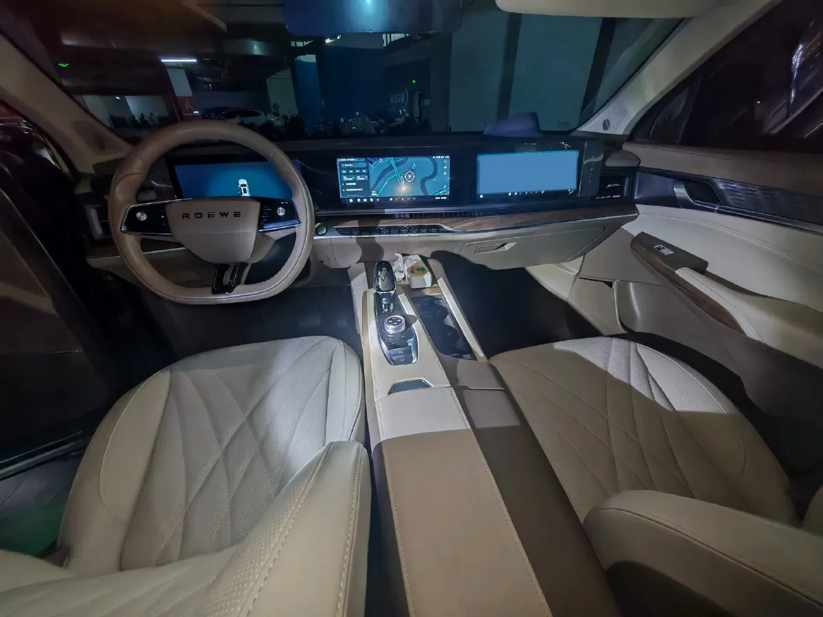 2023 Roewe RX9 2.0T 242HP L4 9AT,autocango,china used car exporter,china ev exporter,chinese used car exporter,chinese used ev exporter