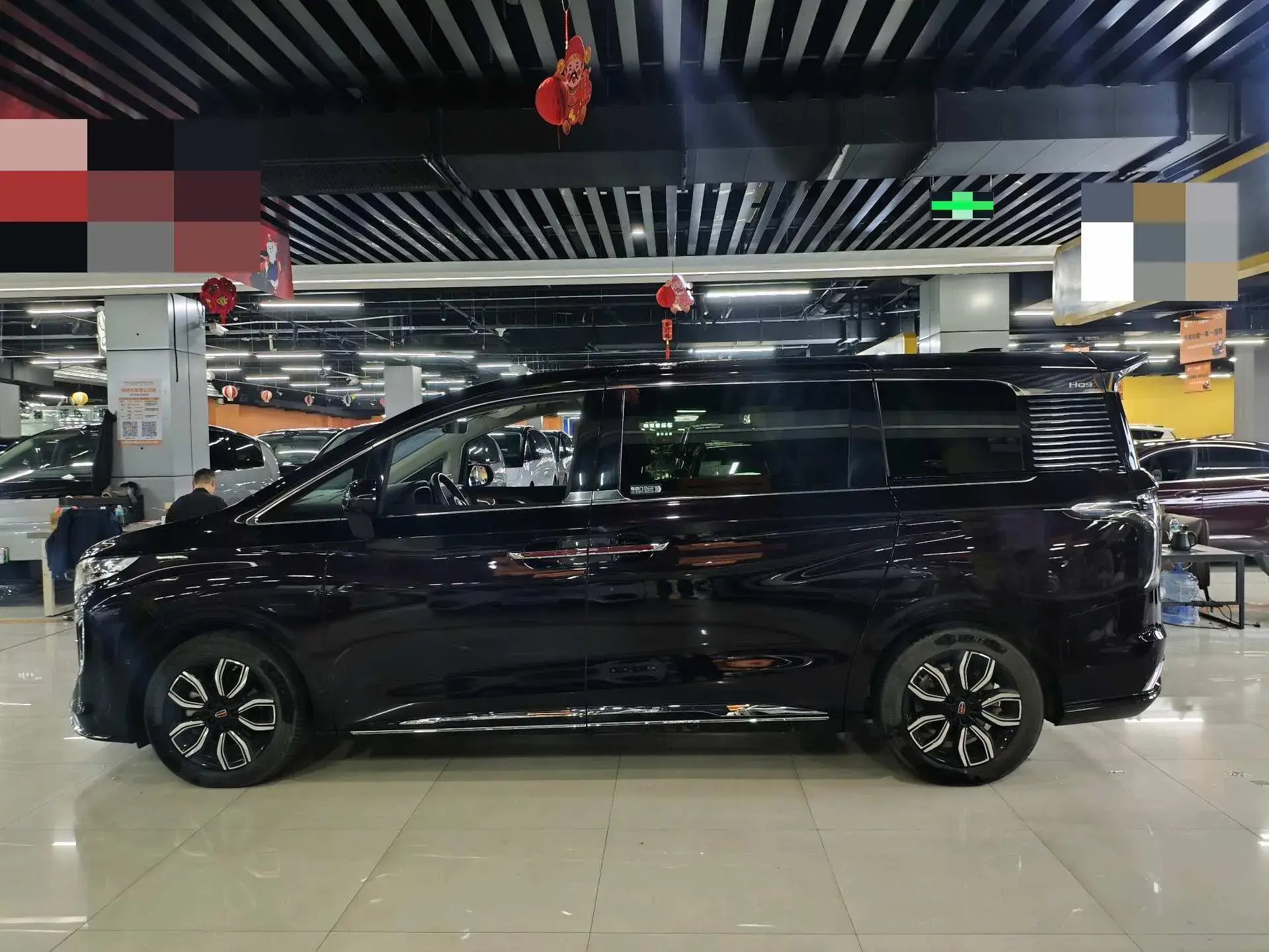 2023 HONGQI HQ9 thumbnail 3