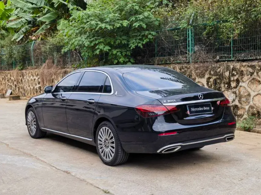 2022 MERCEDES-BENZ E thumbnail 4
