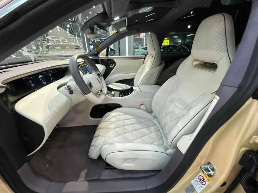 2024 AVATR 11 thumbnail 4