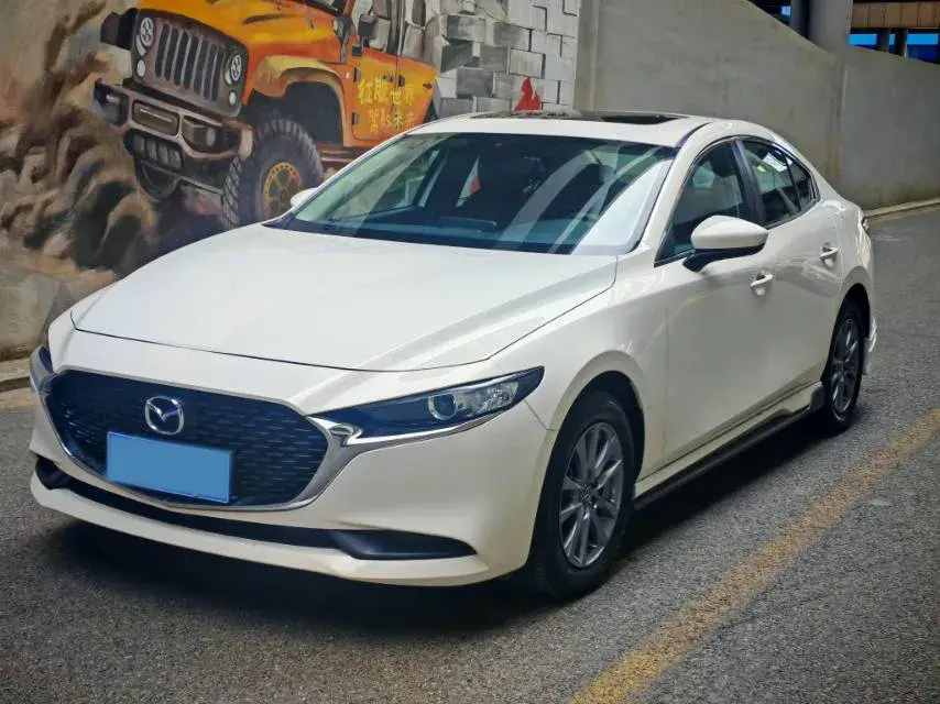 2021 Mazda 3 Axela 1.5L 117HP L4 6AT