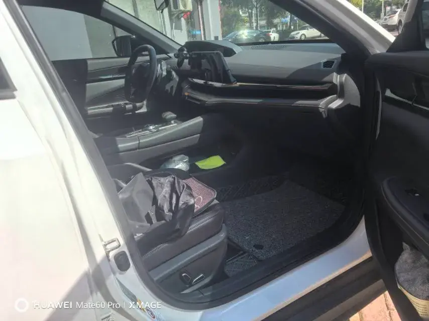 2024 CHANGAN UNI-V thumbnail 4