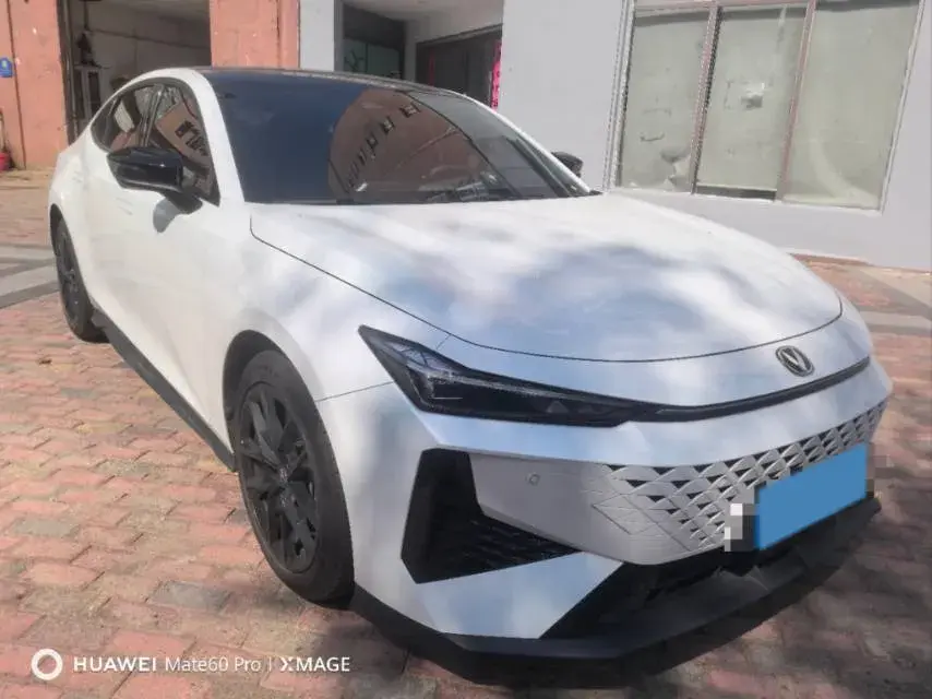 2024 CHANGAN UNI-V thumbnail 2