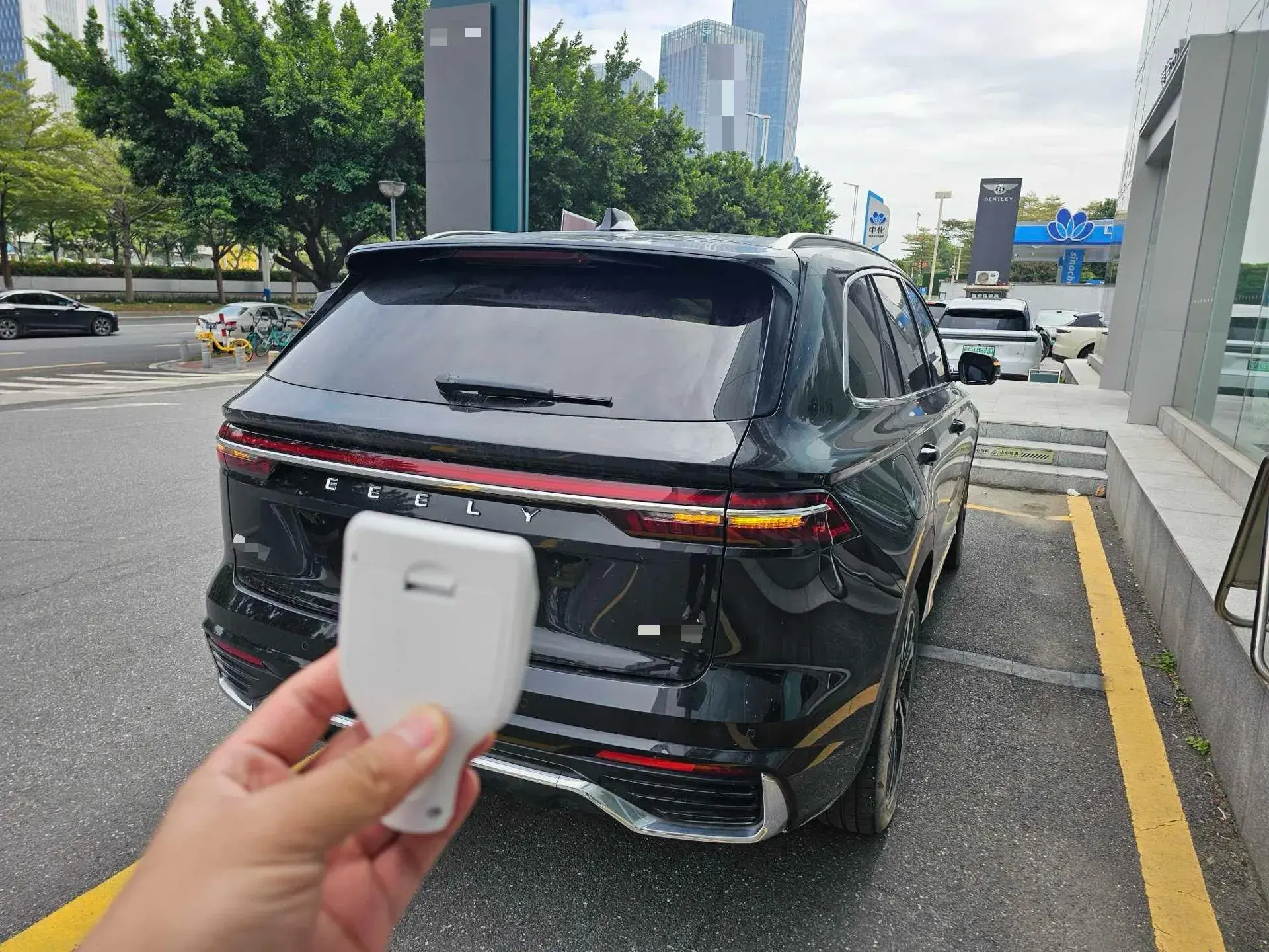 2024 GEELY MONJARO thumbnail 2