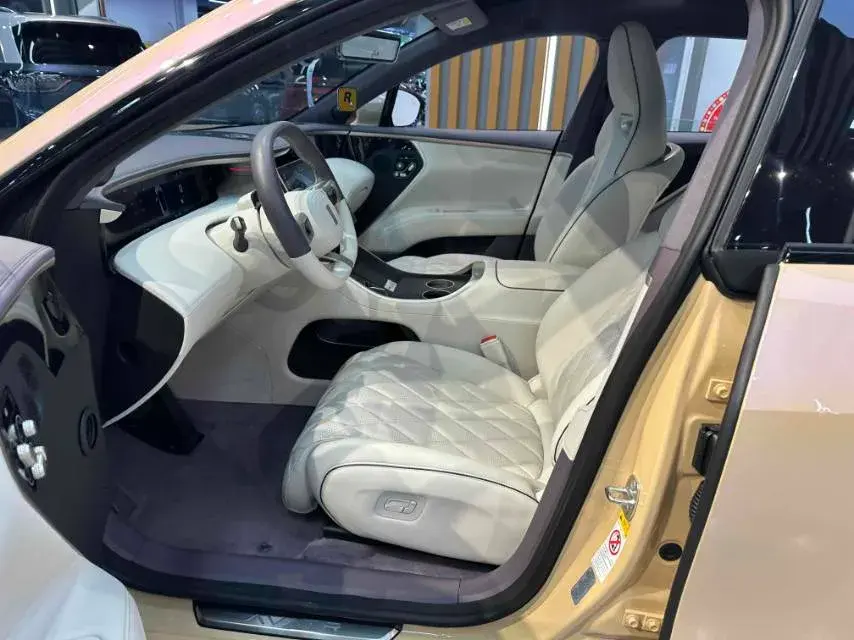 2025 AVATR 11 thumbnail 4