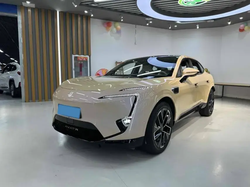 2025 AVATR 11 view 1