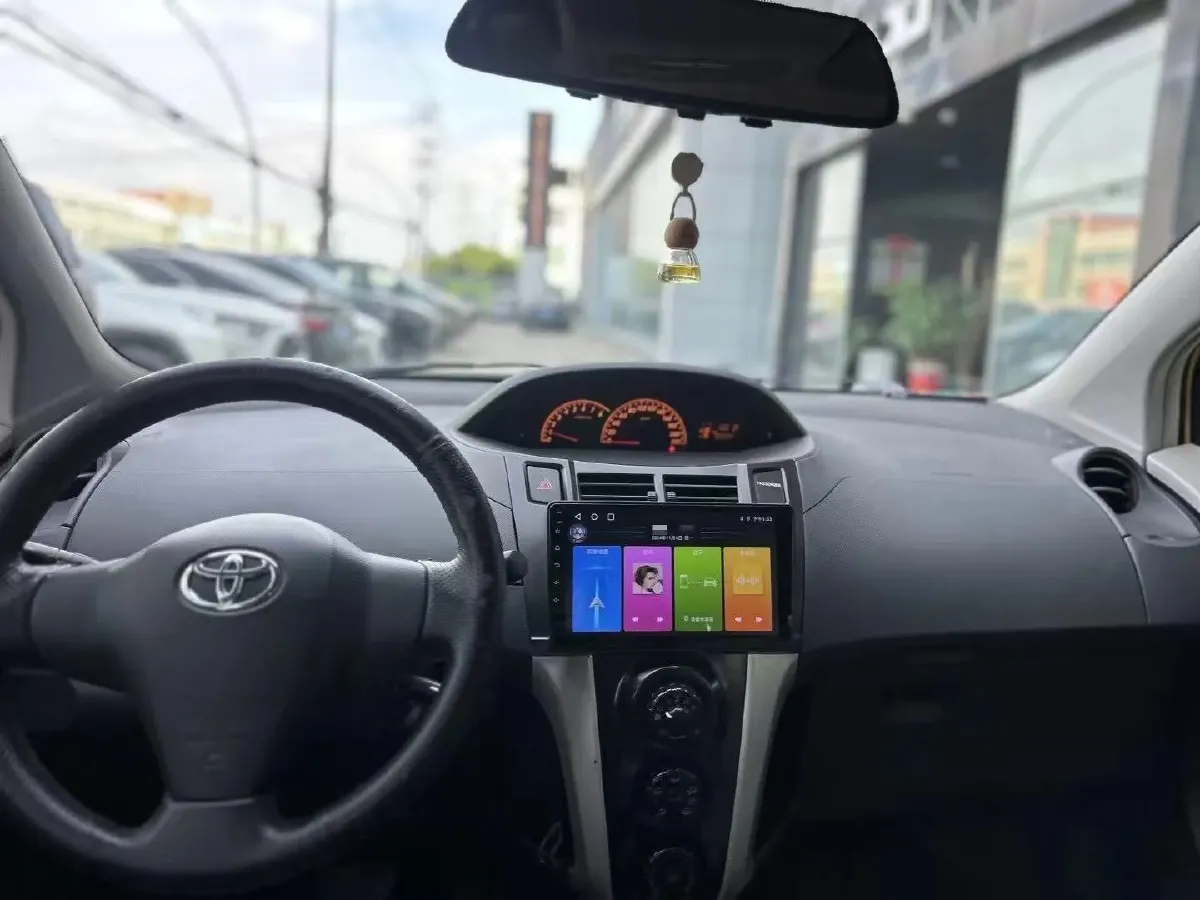 2011 Toyota Yaris 1.6L 118HP L4 4AT,autocango,china used car exporter,china ev exporter,chinese used car exporter,chinese used ev exporter