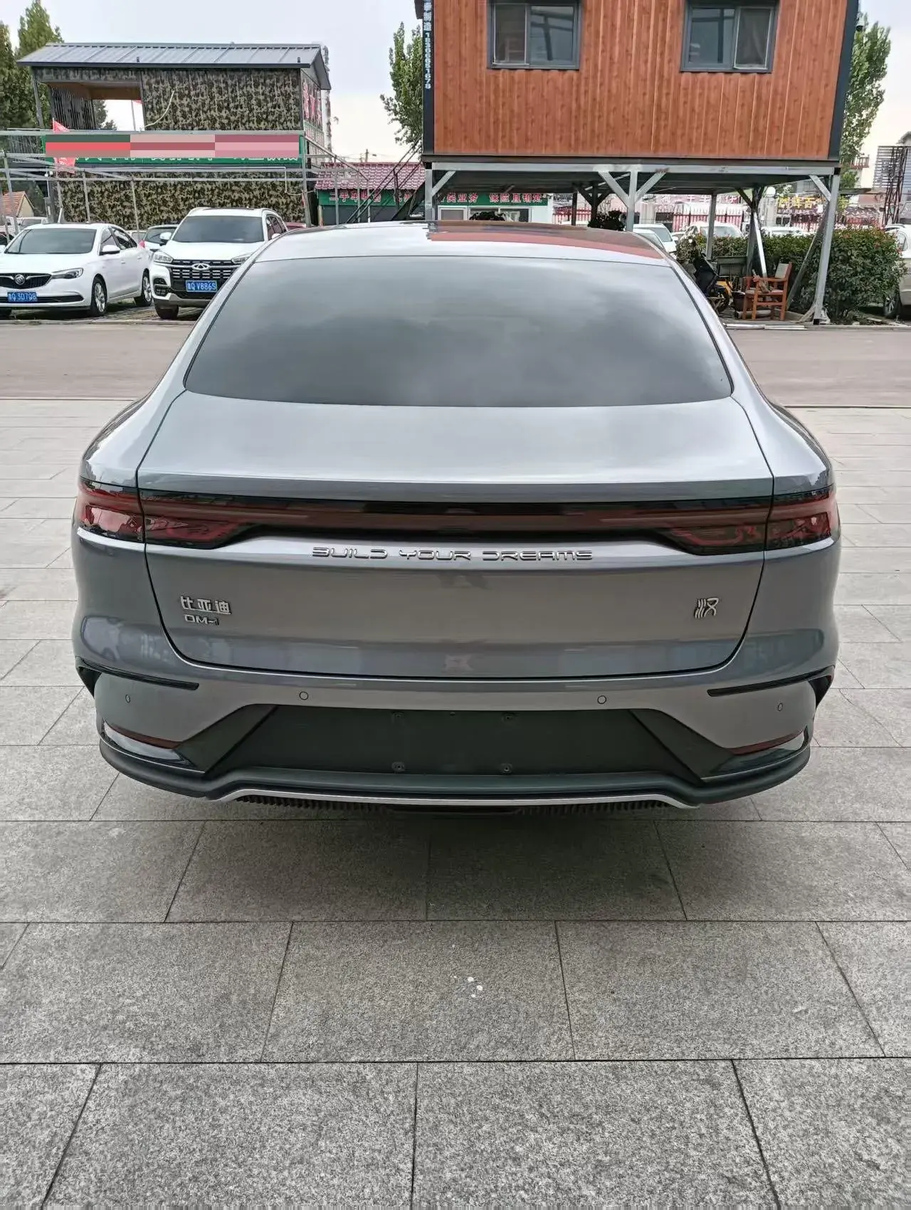 2023 BYD HAN thumbnail 3