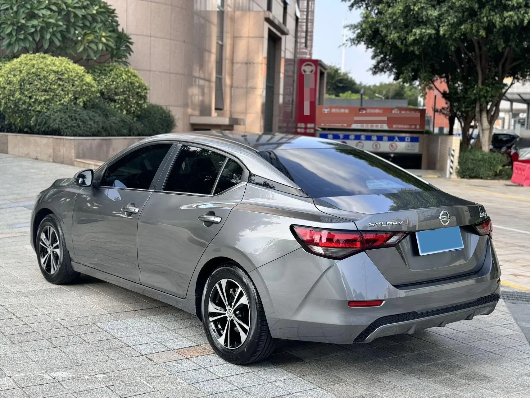 2022 NISSAN SYLPHY thumbnail 4