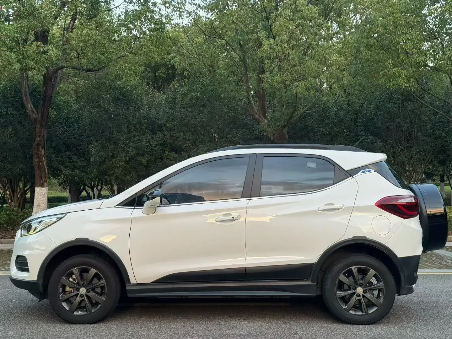 2018 BYD YUAN thumbnail 3