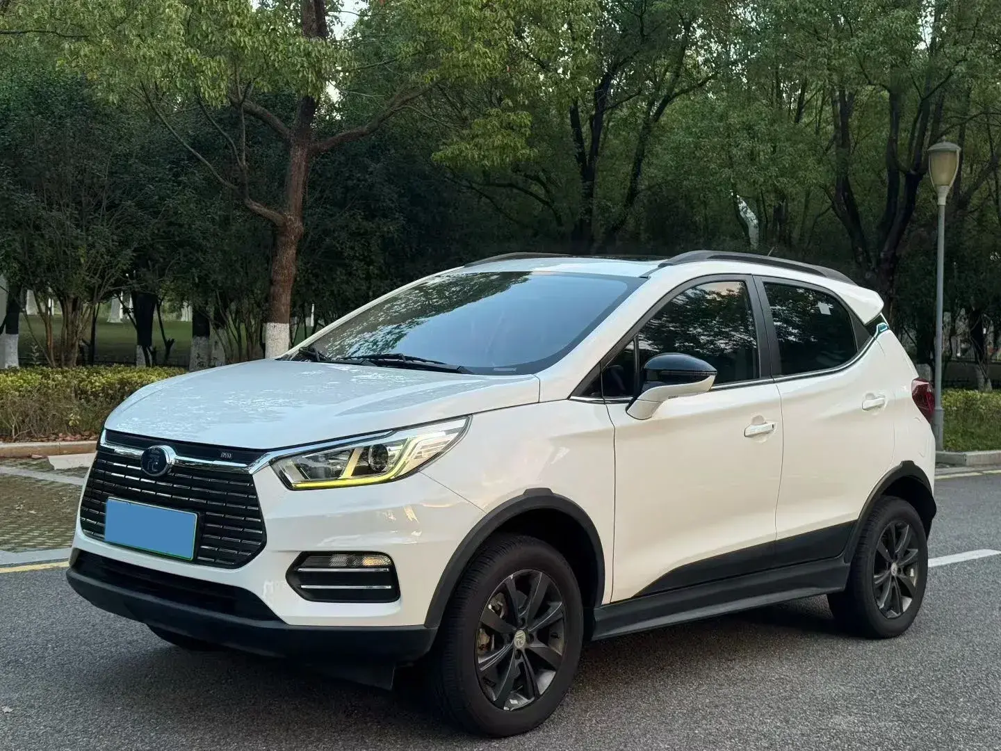 2018 BYD YUAN view 1