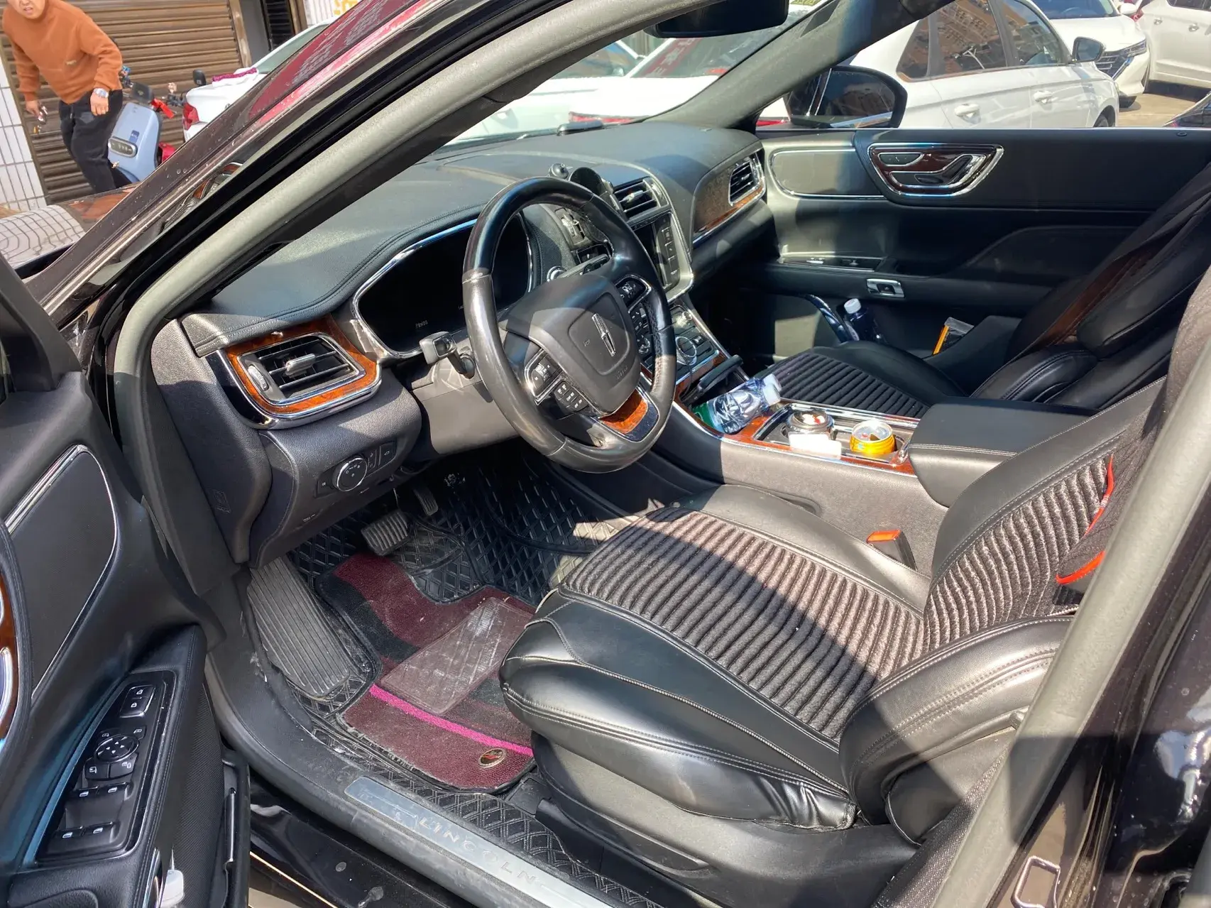 2019 LINCOLN CONTINENTAL thumbnail 2