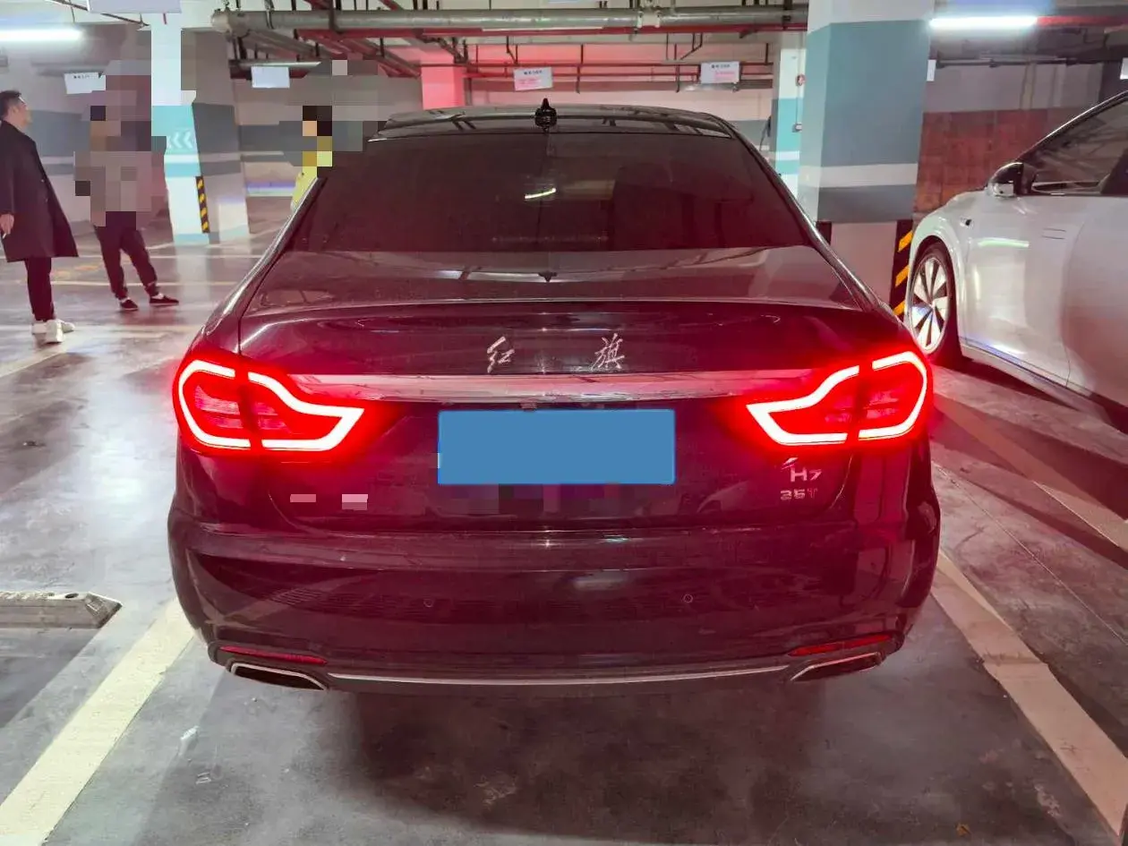 2018 HONGQI H7 thumbnail 3