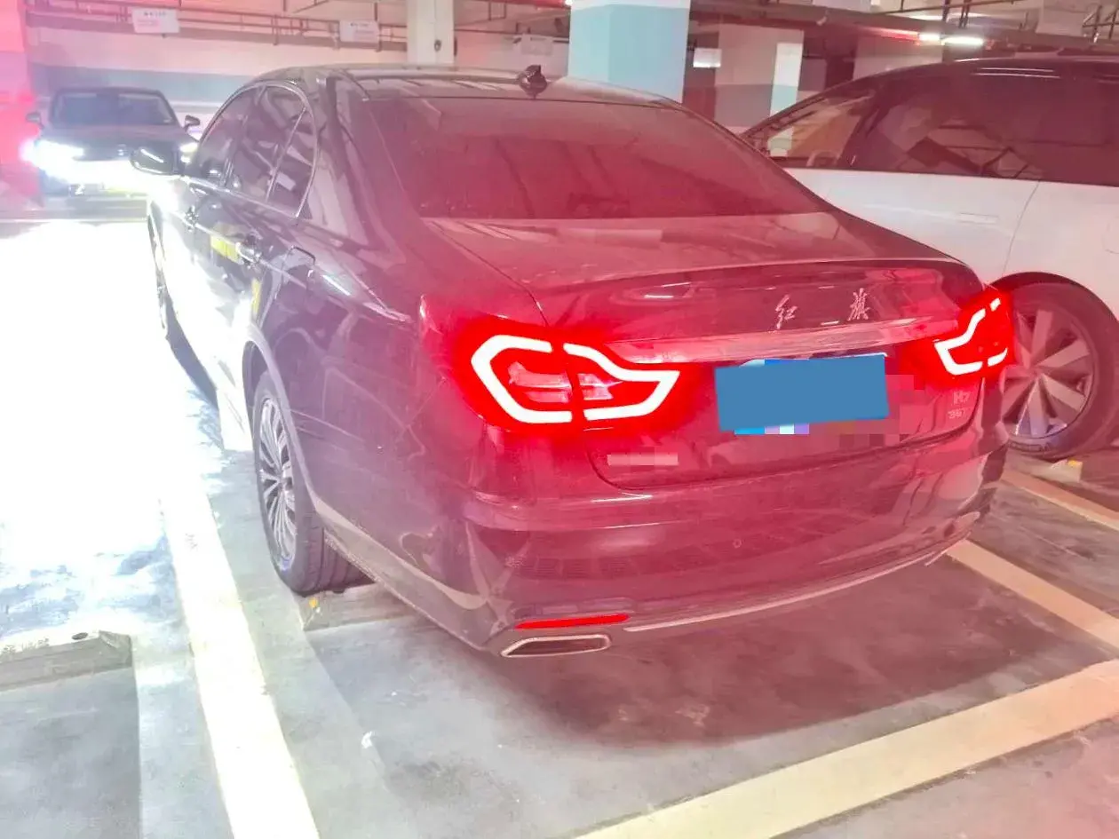 2018 HONGQI H7 thumbnail 4