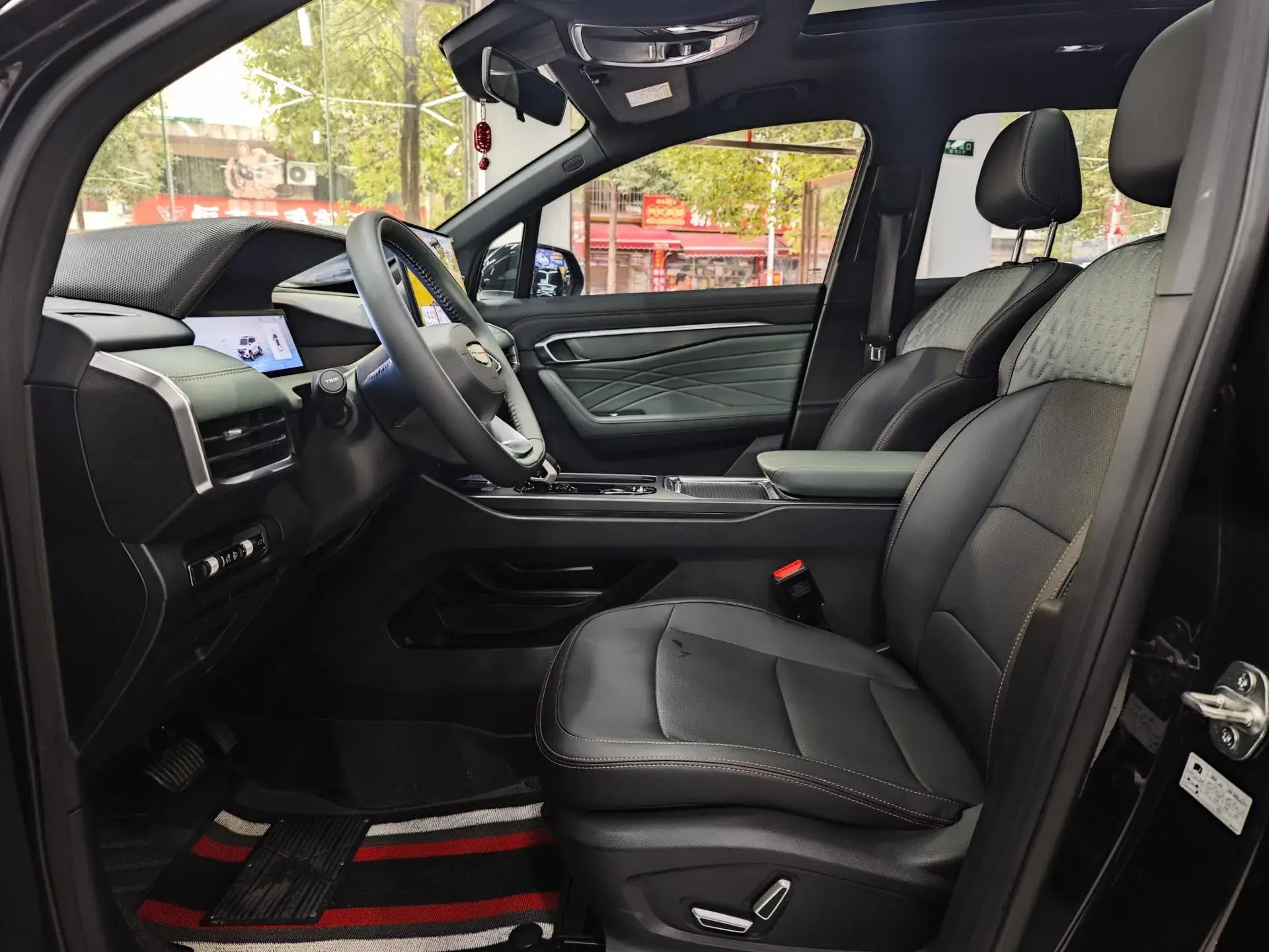 2024 GEELY MONJARO thumbnail 4