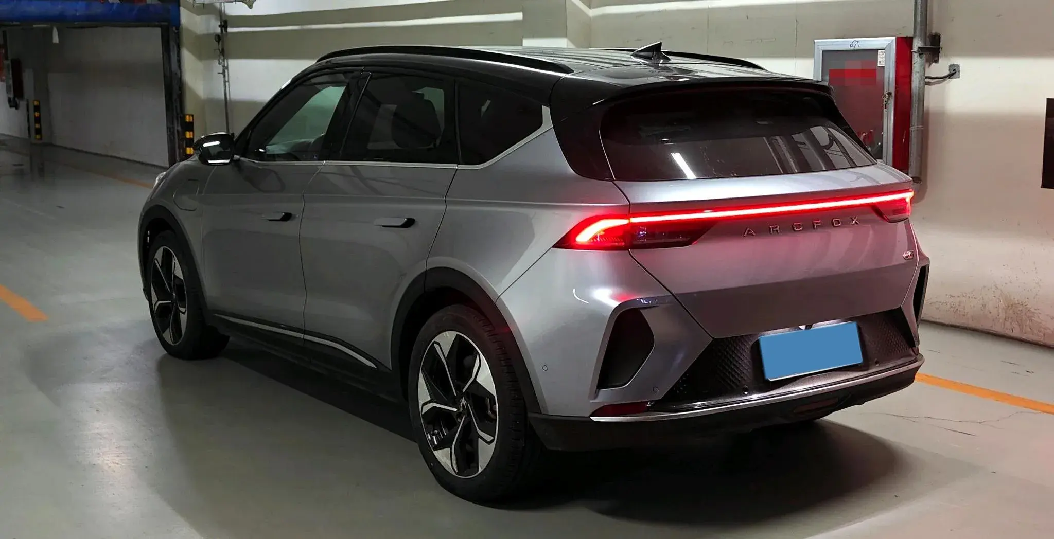 2021 ARCFOX ΑT thumbnail 4