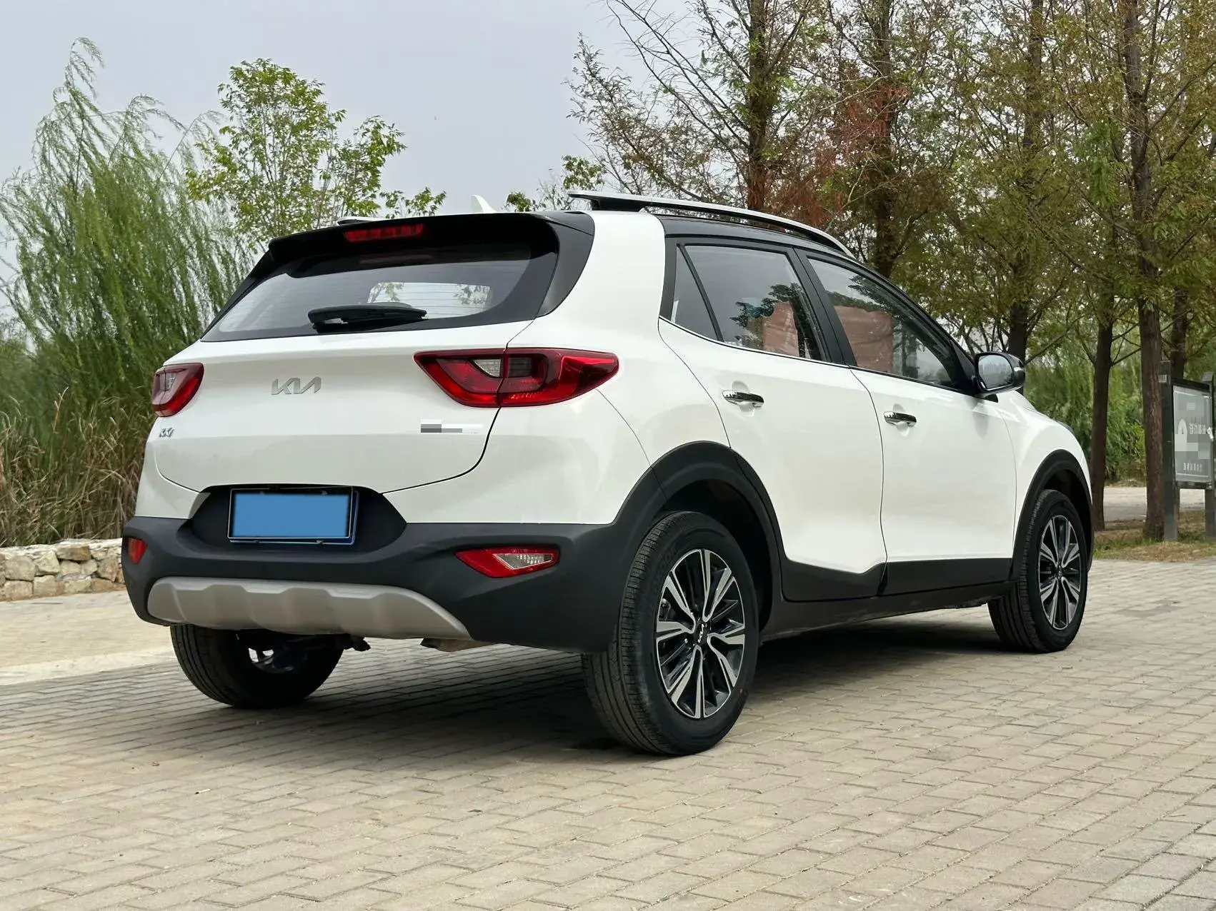 2021 KIA KX1 thumbnail 4