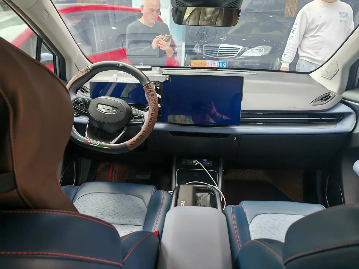 2022 Geometry M6 BEV 53KWH,autocango,china used car exporter,china ev exporter,chinese used car exporter,chinese used ev exporter