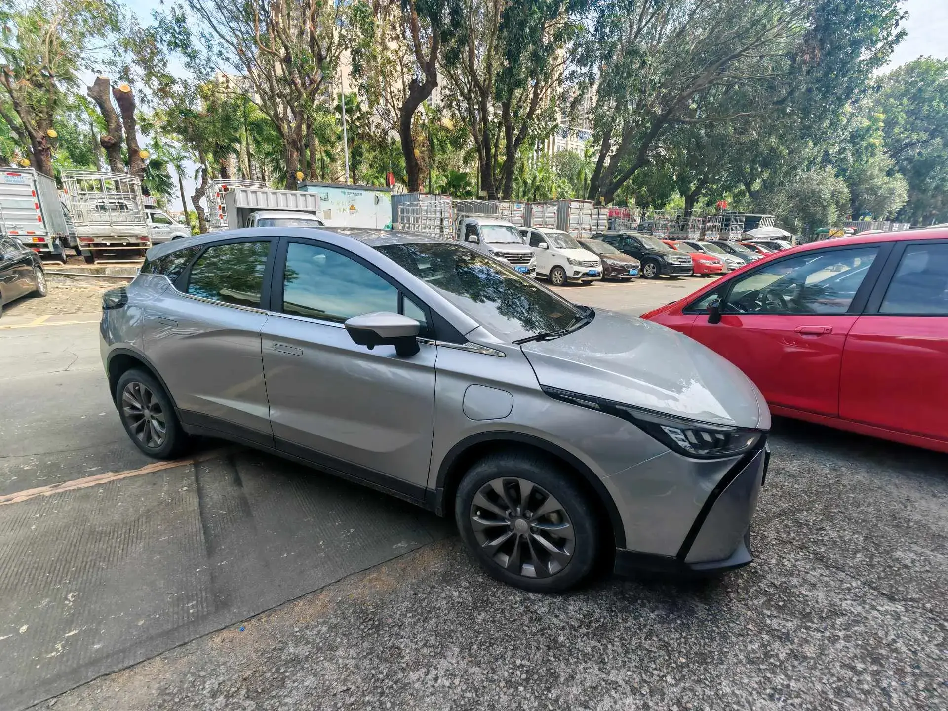 2022 GEOMETRY M6 thumbnail 3