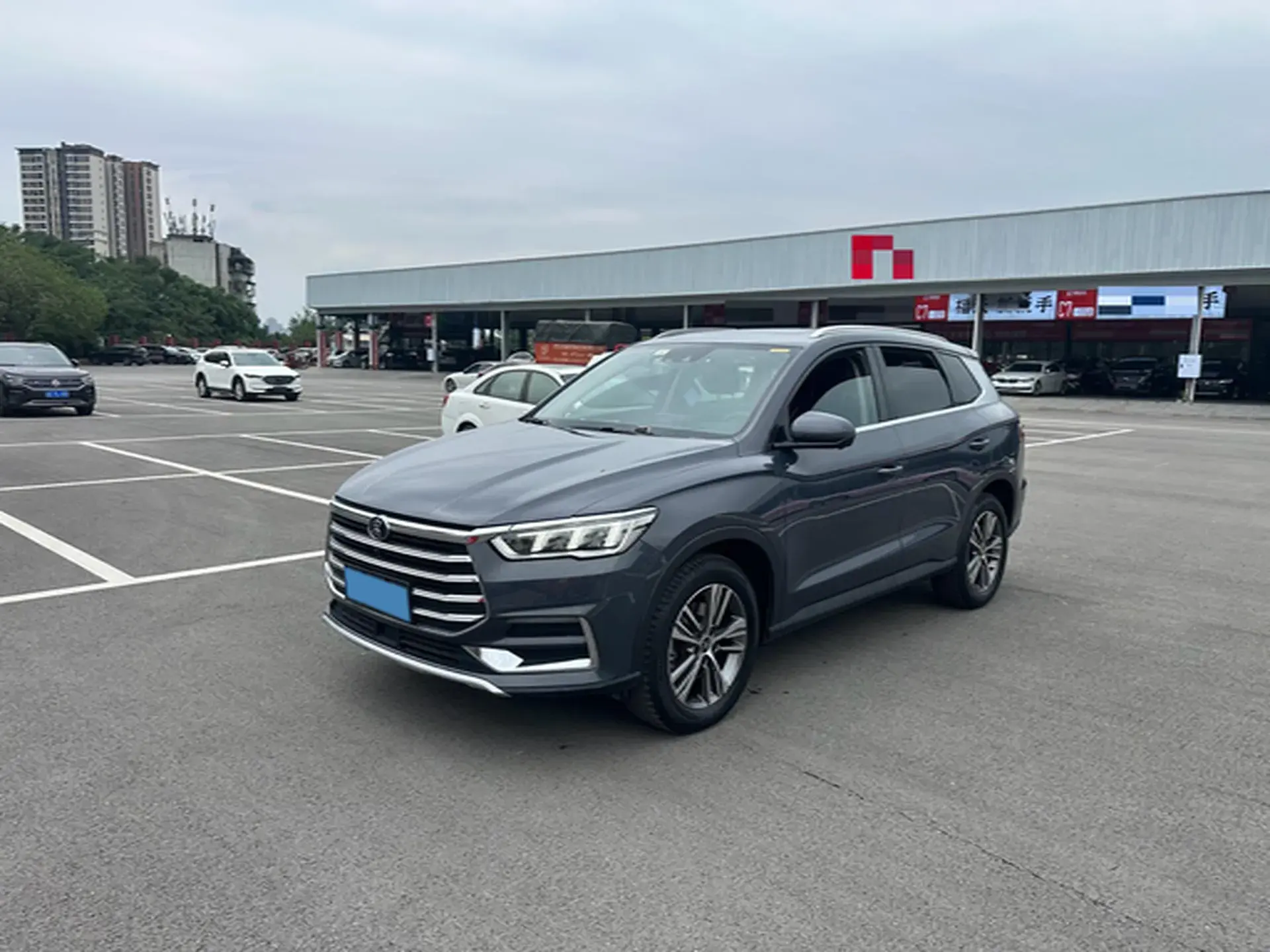 2019 BYD SONG view 1