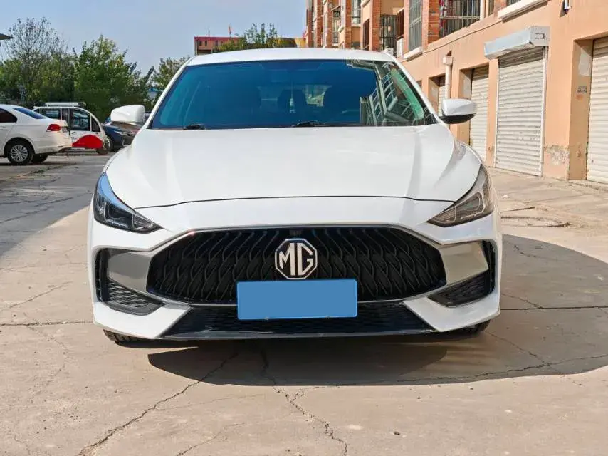 2022 MG 5 thumbnail 2