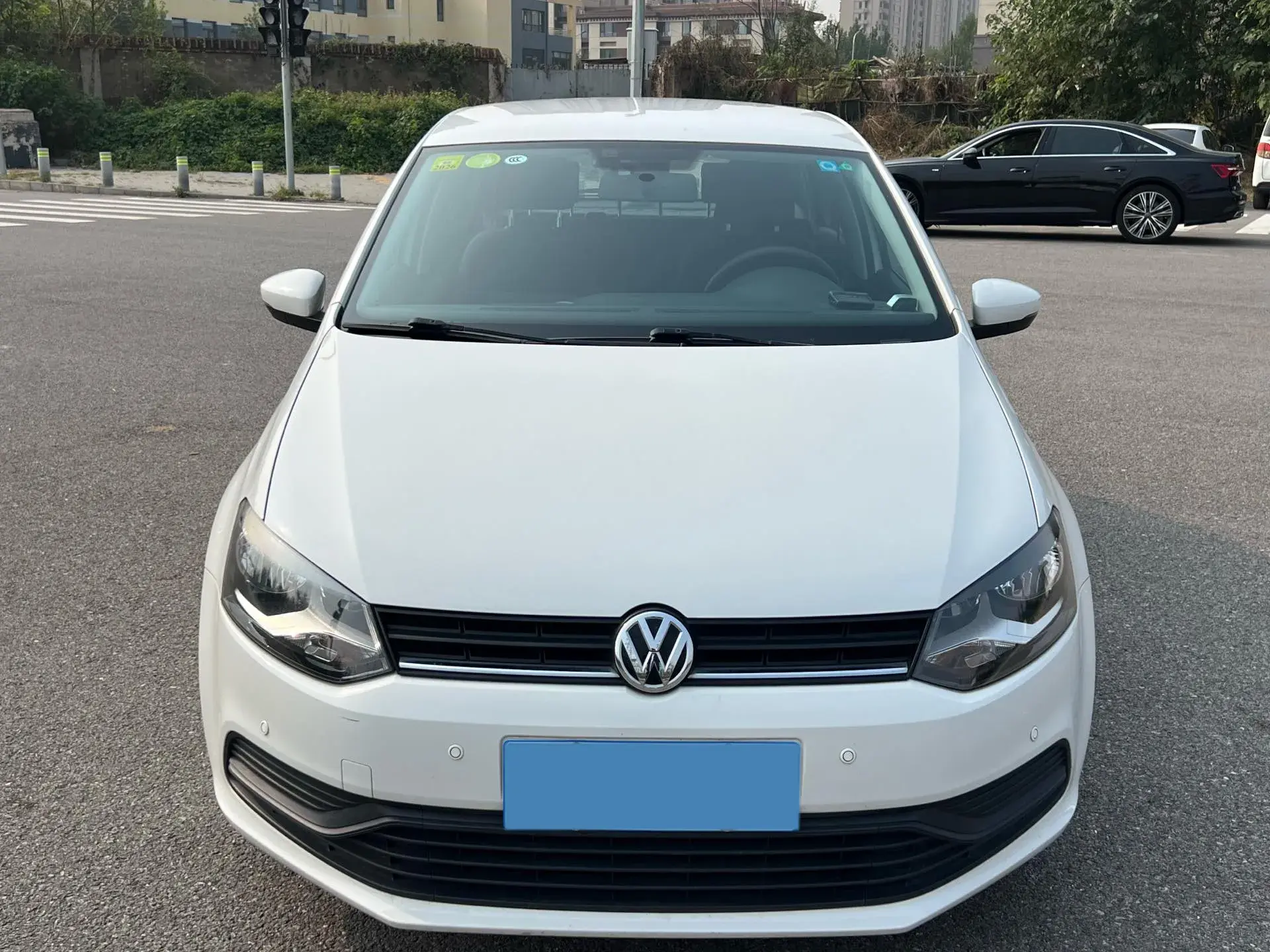 2016 VOLKSWAGEN POLO thumbnail 2