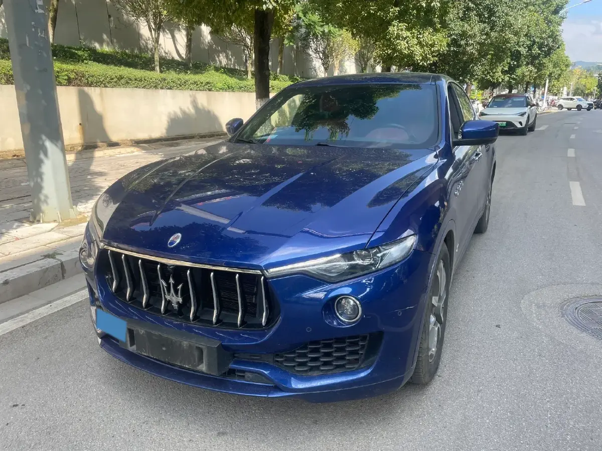 2018 Maserati Levante 3.0T 350HP V6 8AT